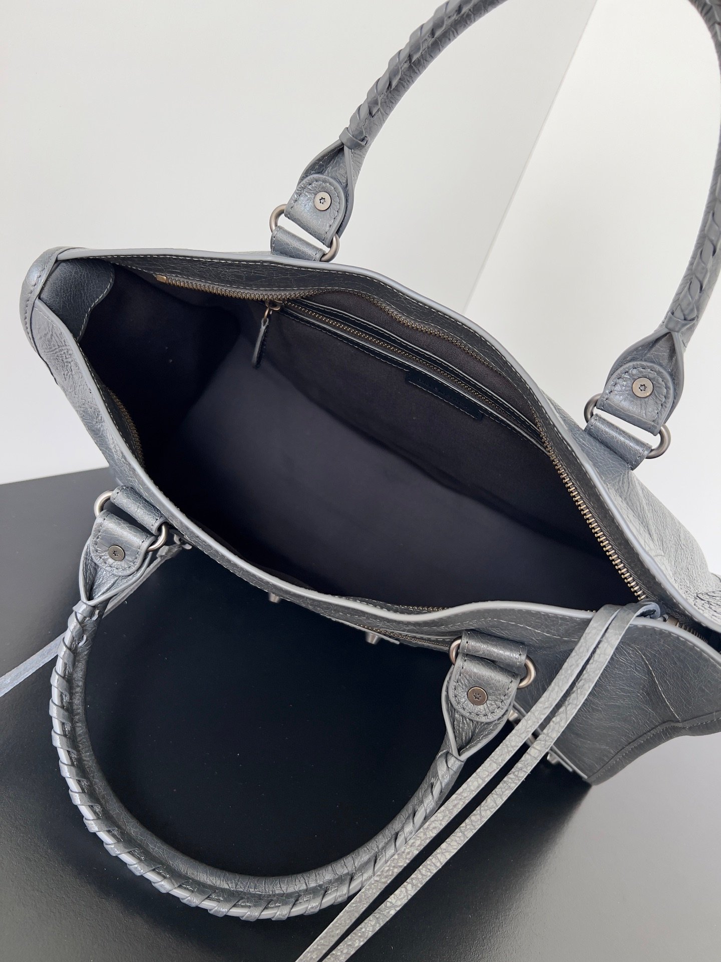 Balenciaga Le City Handbag L111803 - Image 7