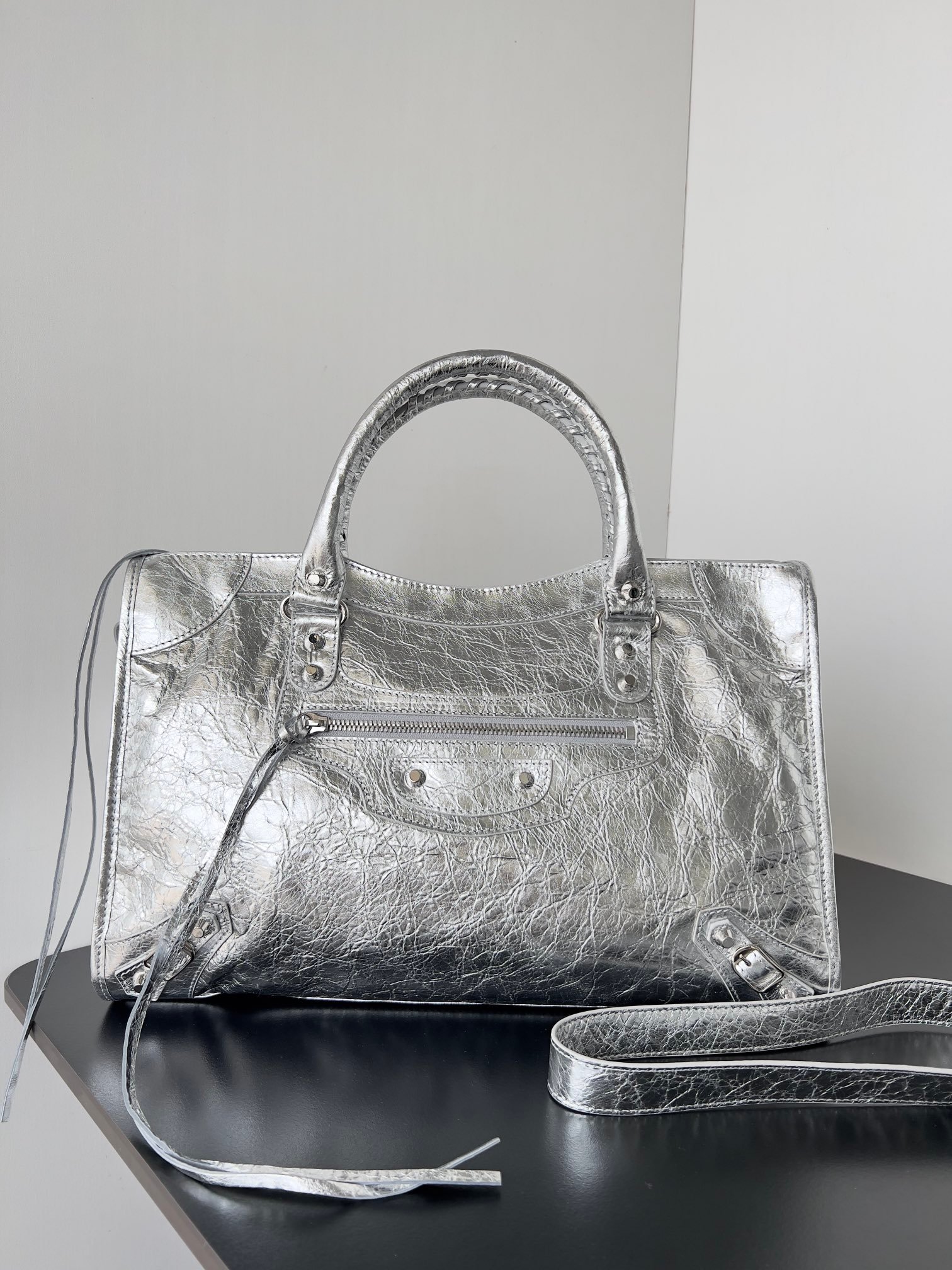Balenciaga Le City Handbag L111803 - Image 8
