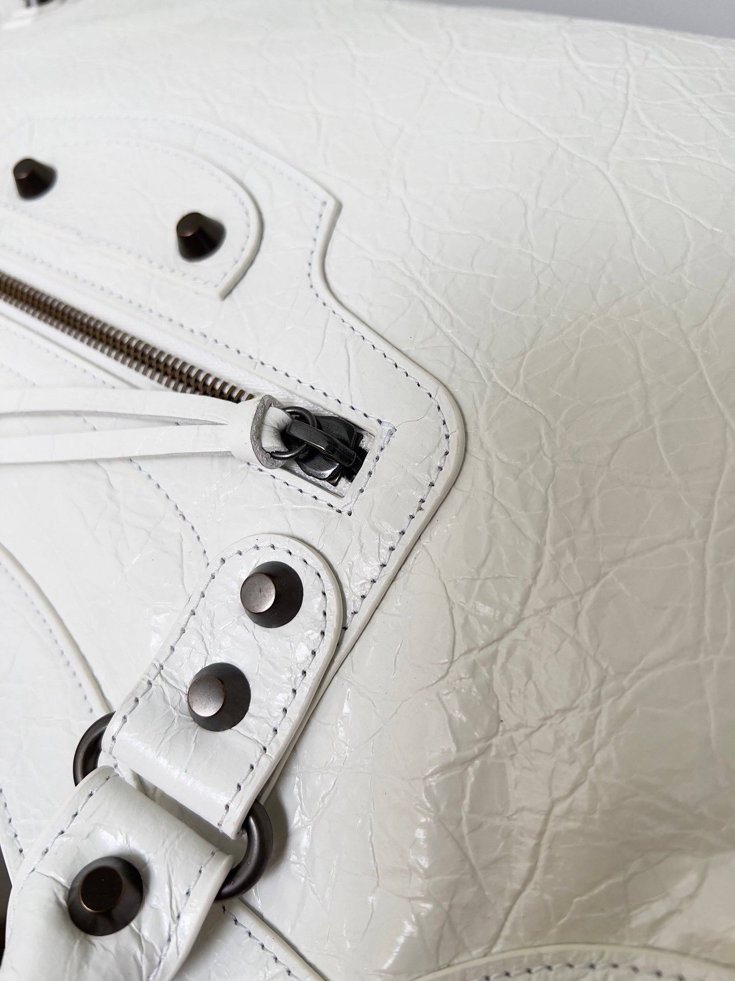 Balenciaga Le City Handbag L111803 - Image 11