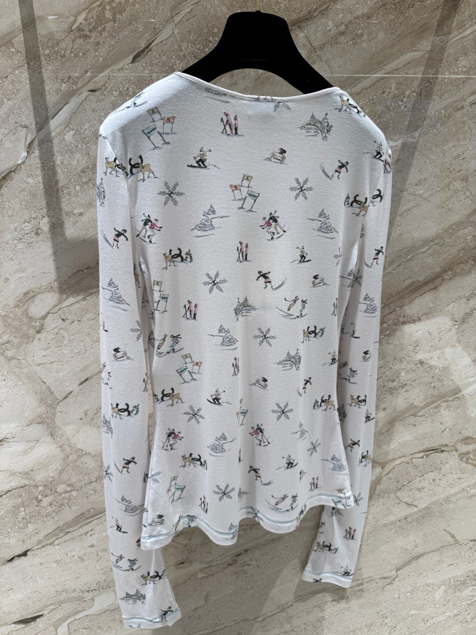 CHANEL Long-sleeved top D111807 - Image 3
