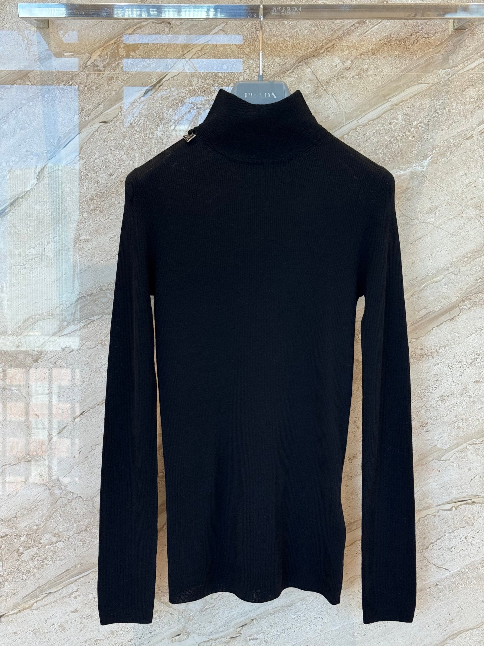 Prada black high-neck knitted sweater D111808