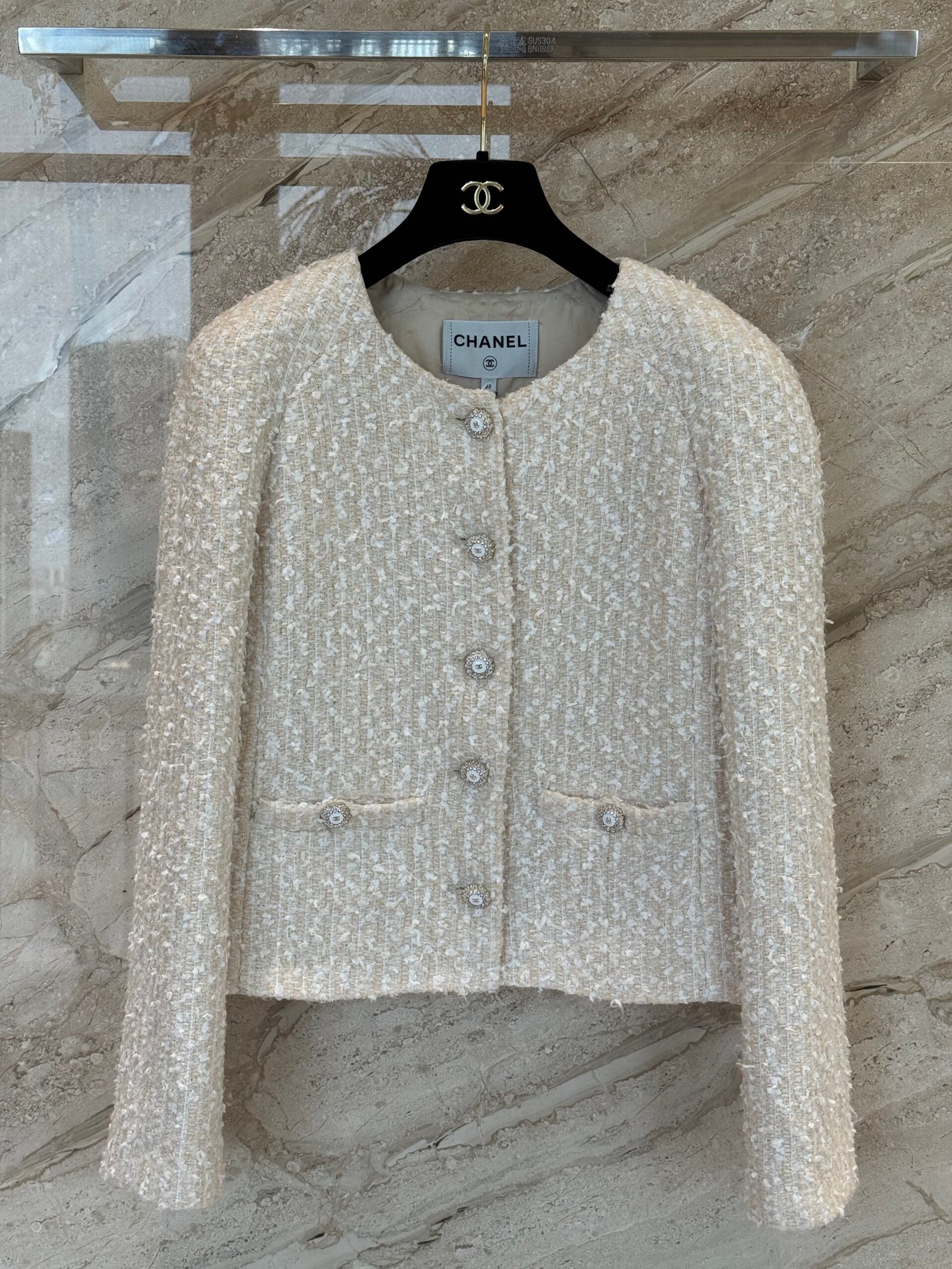 Chanel tweed coat D111906
