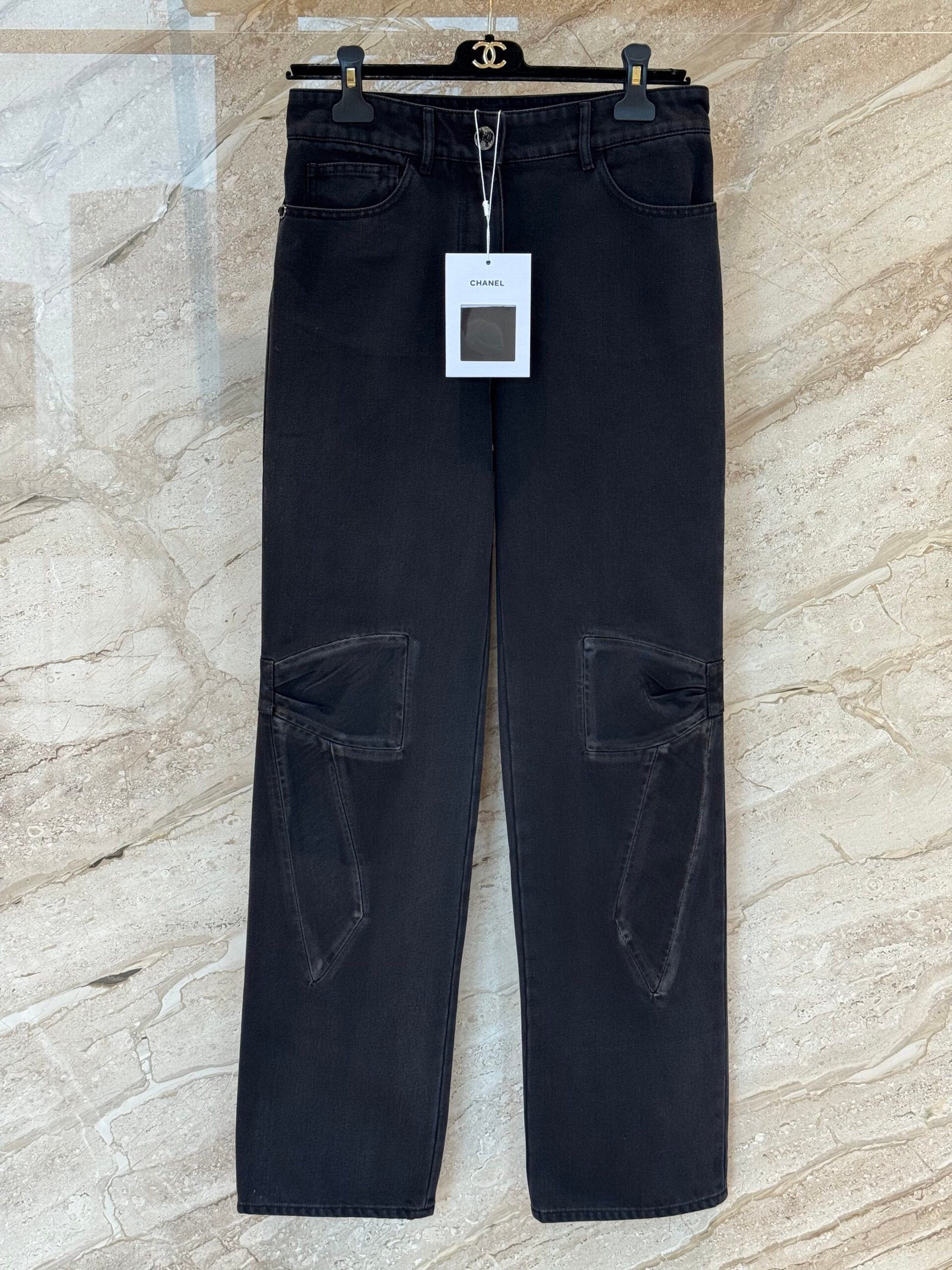 Chanel jeans D111908 - Image 2