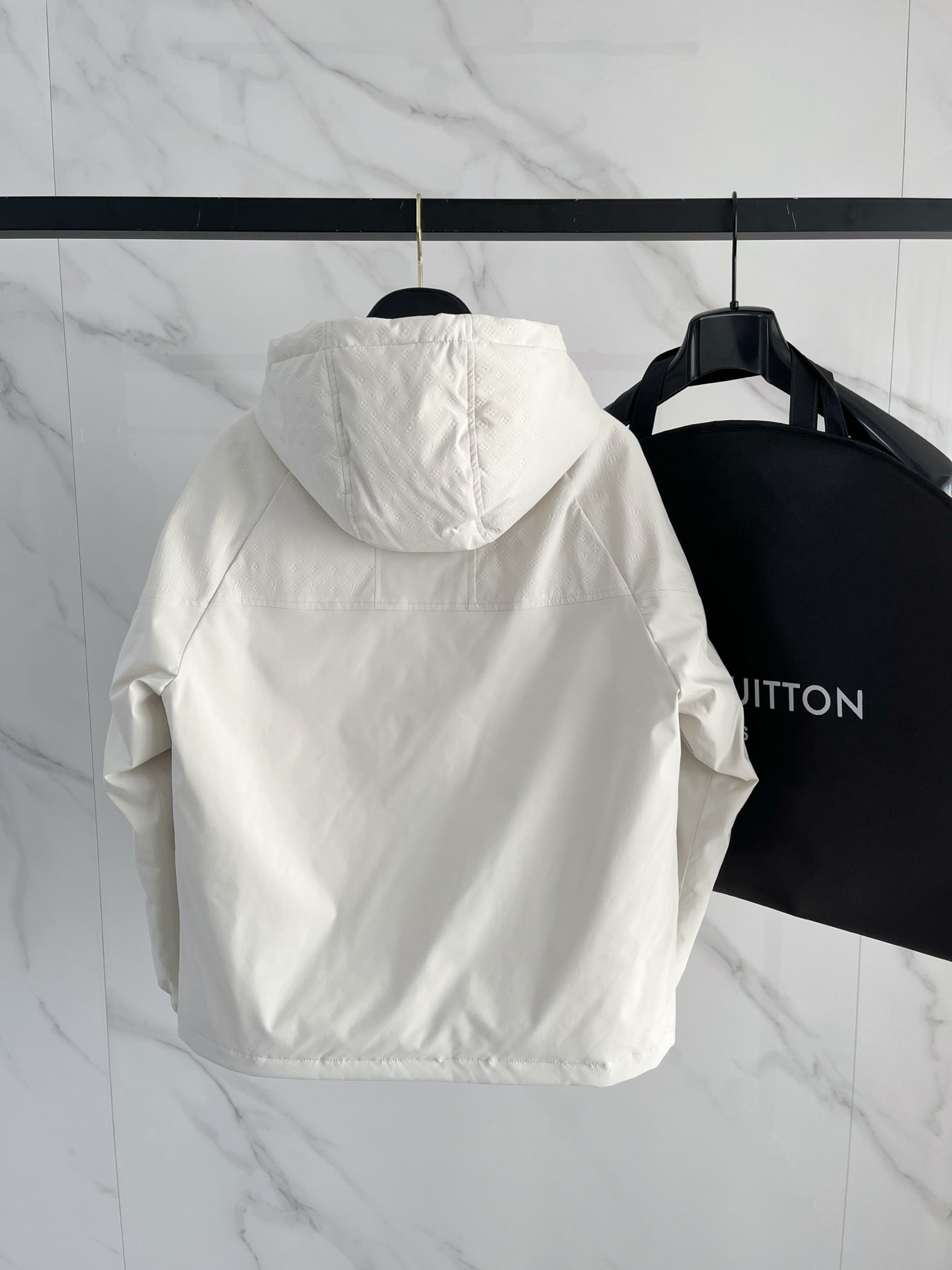 LV White Duck Down Down Jacket 111907 - Image 5