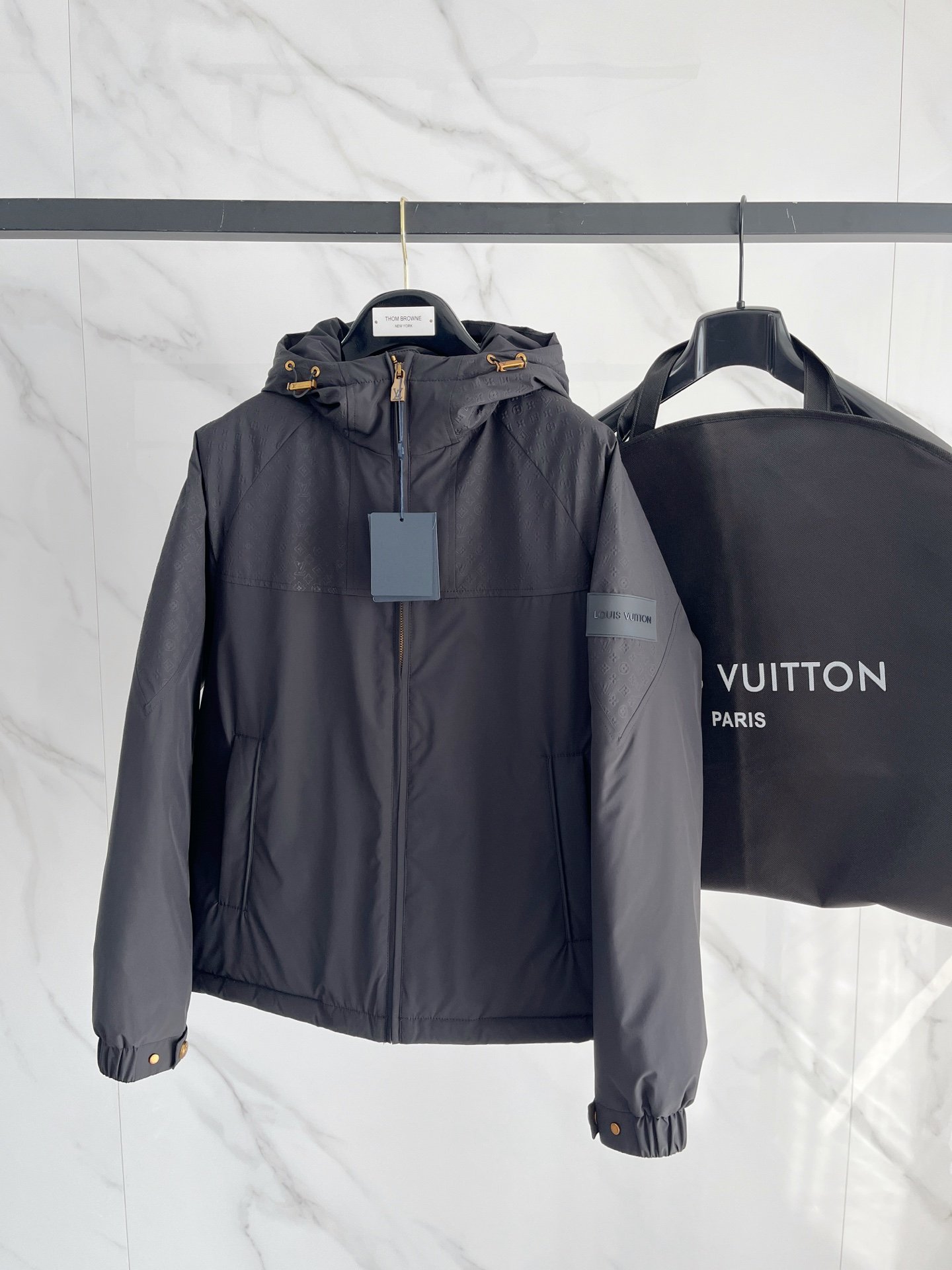LV White Duck Down Down Jacket 111907 - Image 2