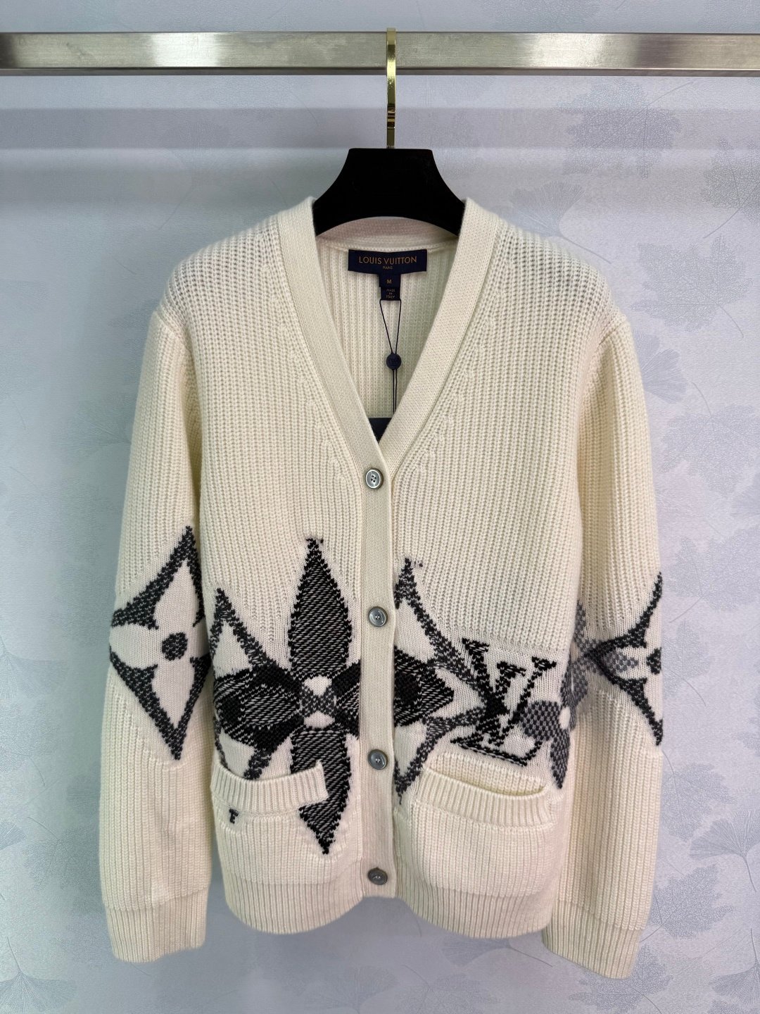 Louis Vuitton Graphic Knitted Cardigan D112004