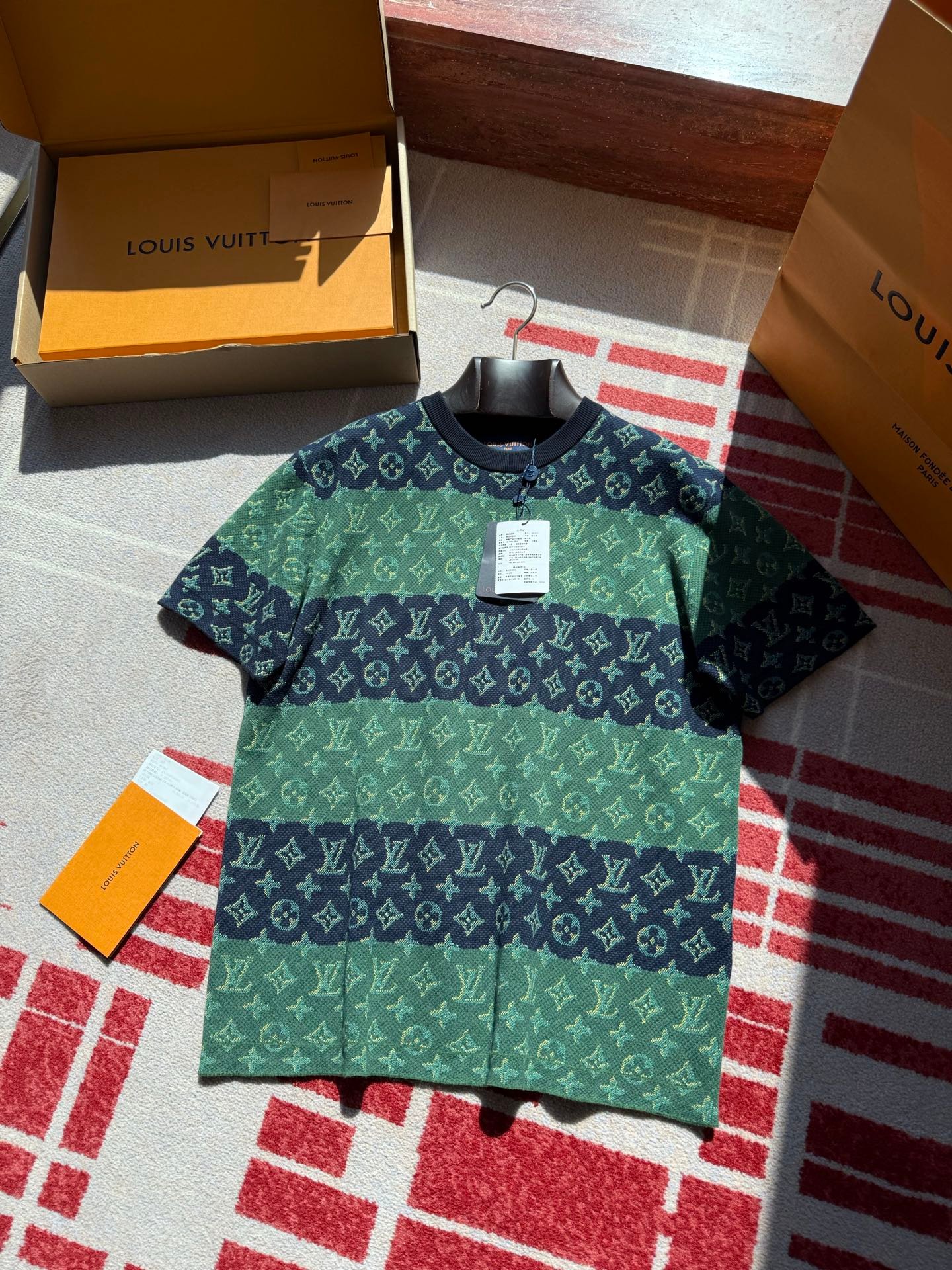 Louis Vuitton T-shirt D112005