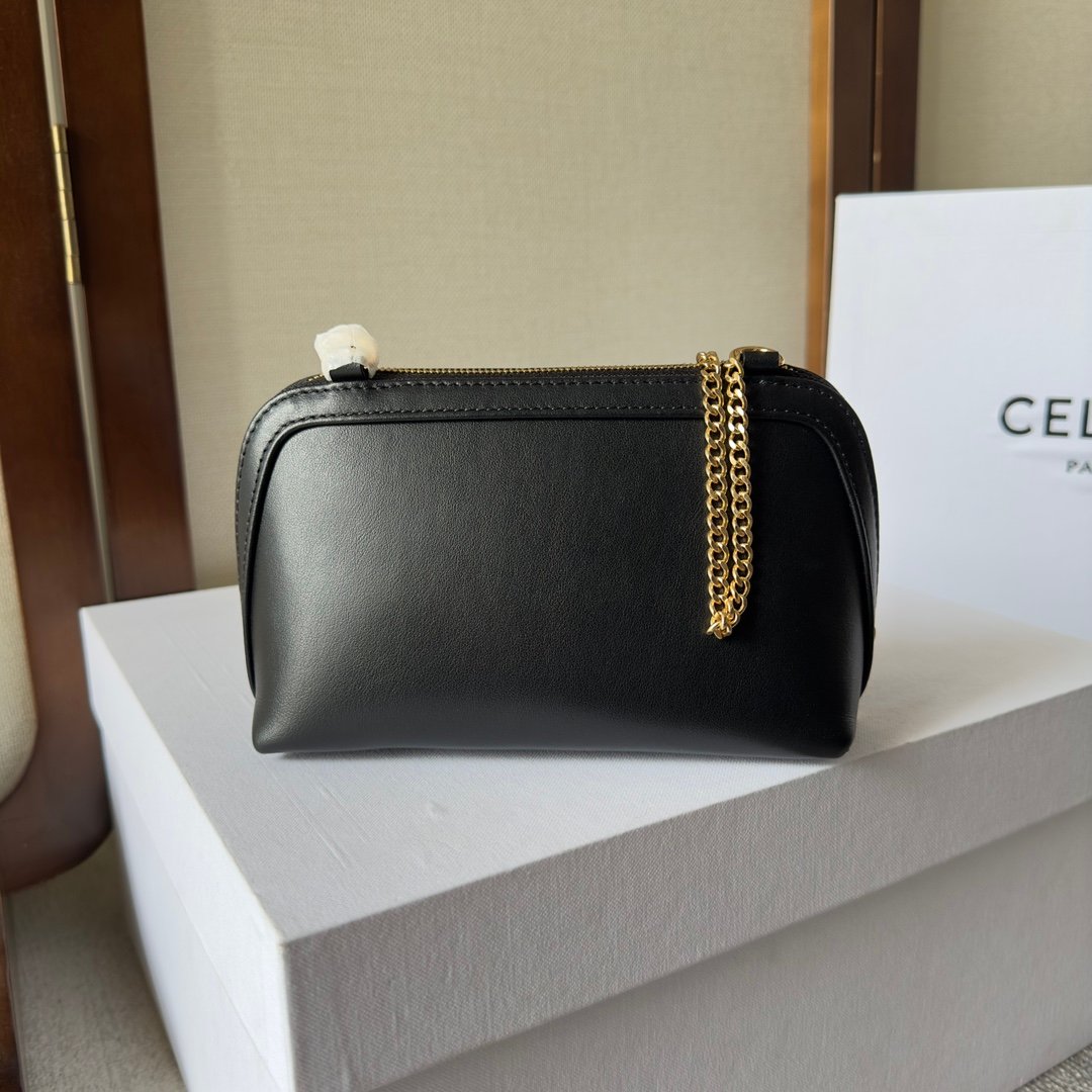 Celine Triomphe Chain Shoulder Bag L112204 - Image 7