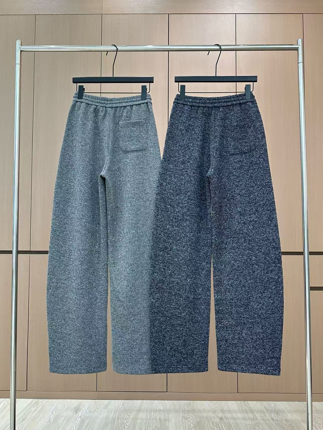 Prada wide-leg sweatpants D112401 - Image 3