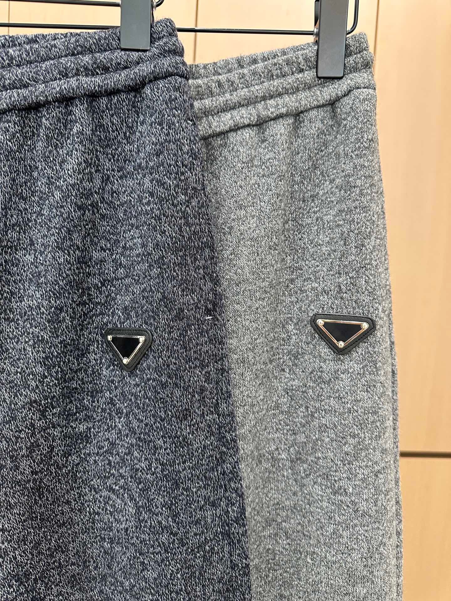 Prada wide-leg sweatpants D112401 - Image 6