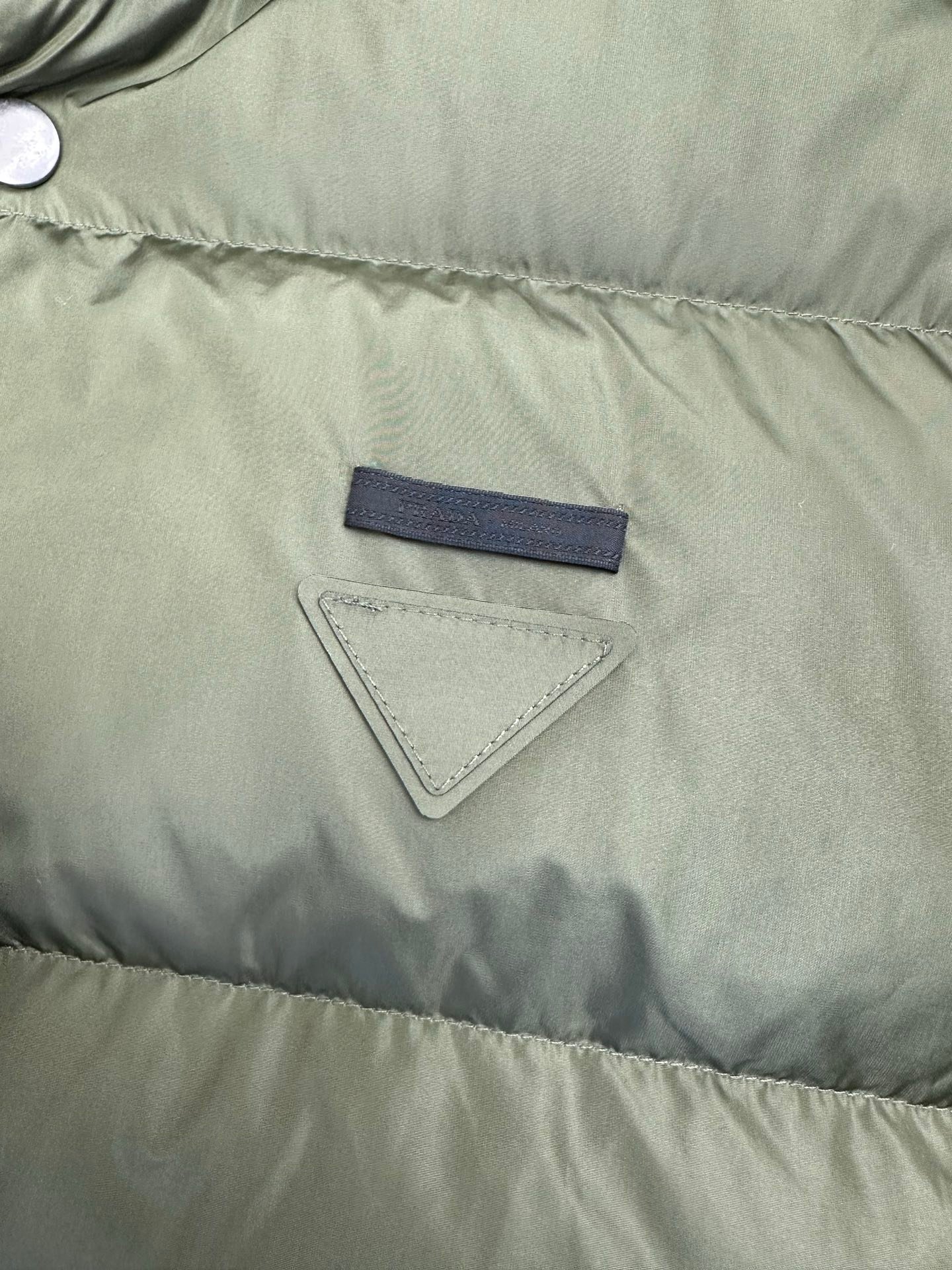 Prada Re-Nylon Down Vest 112403 - Image 11