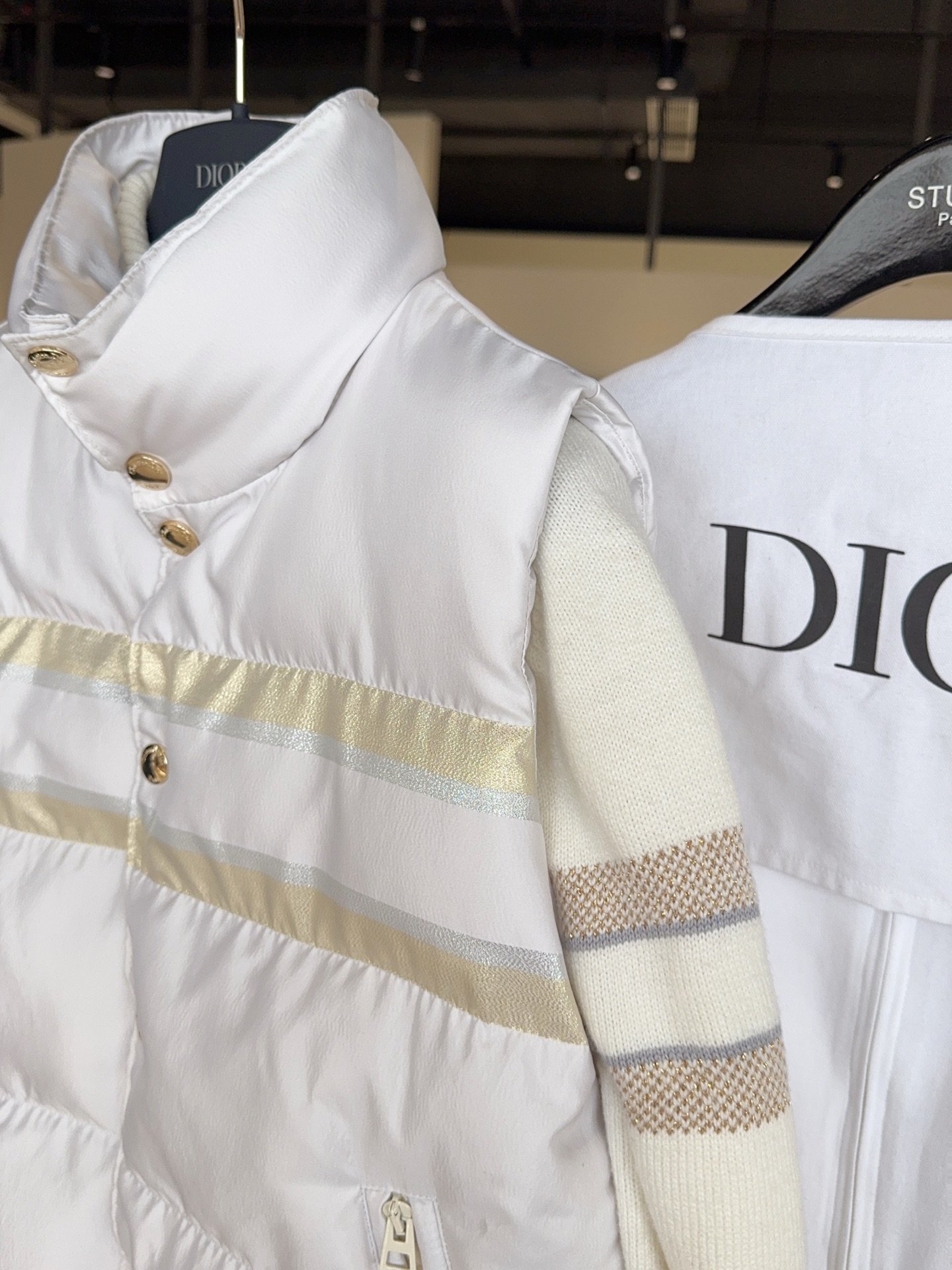 Dior Alps Puffer Vest D112409 - Image 5