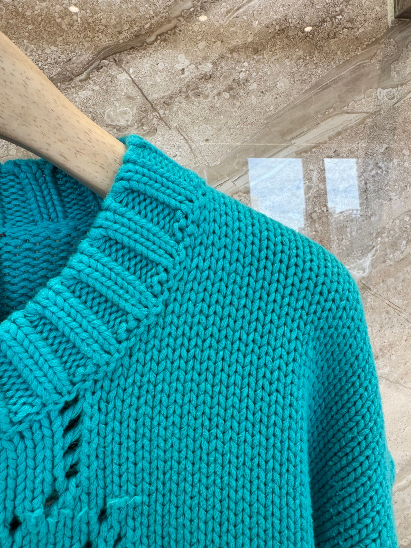 Gucci knit sweater with animal embroidery D112701 - Image 7