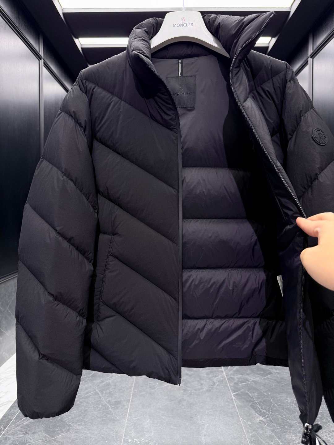 Moncler Grignan Diagonal-Quilted Short Down Jacket 112701 - Image 9