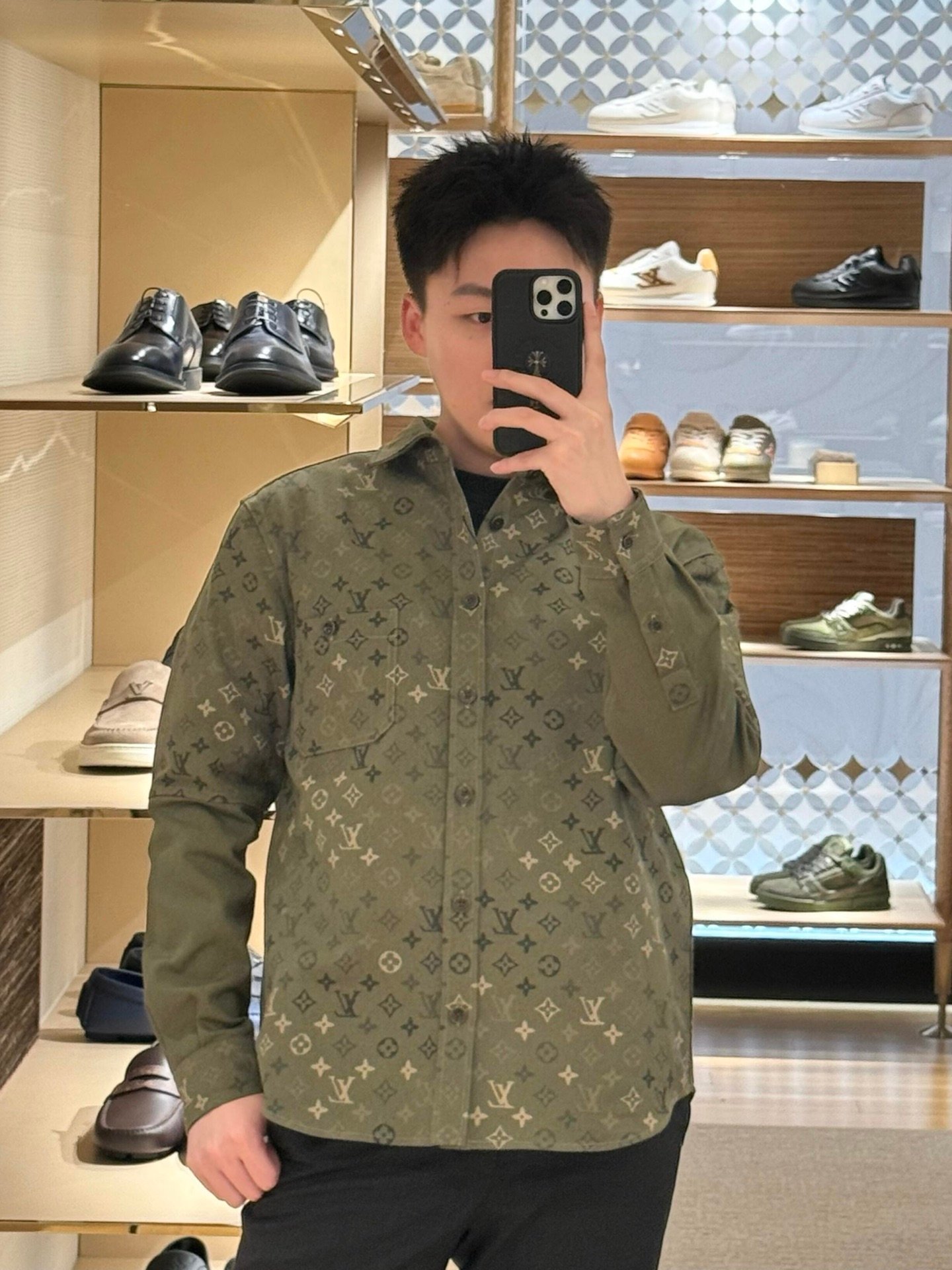 Louis Vuitton Monogram workwear shirt 112702 - Image 12