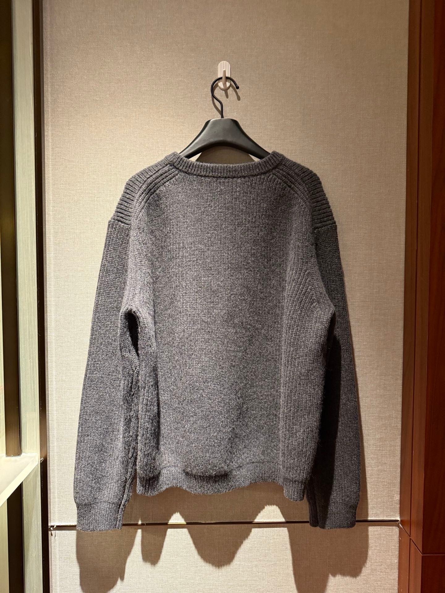 GUCCI sweater D112705 - Image 3