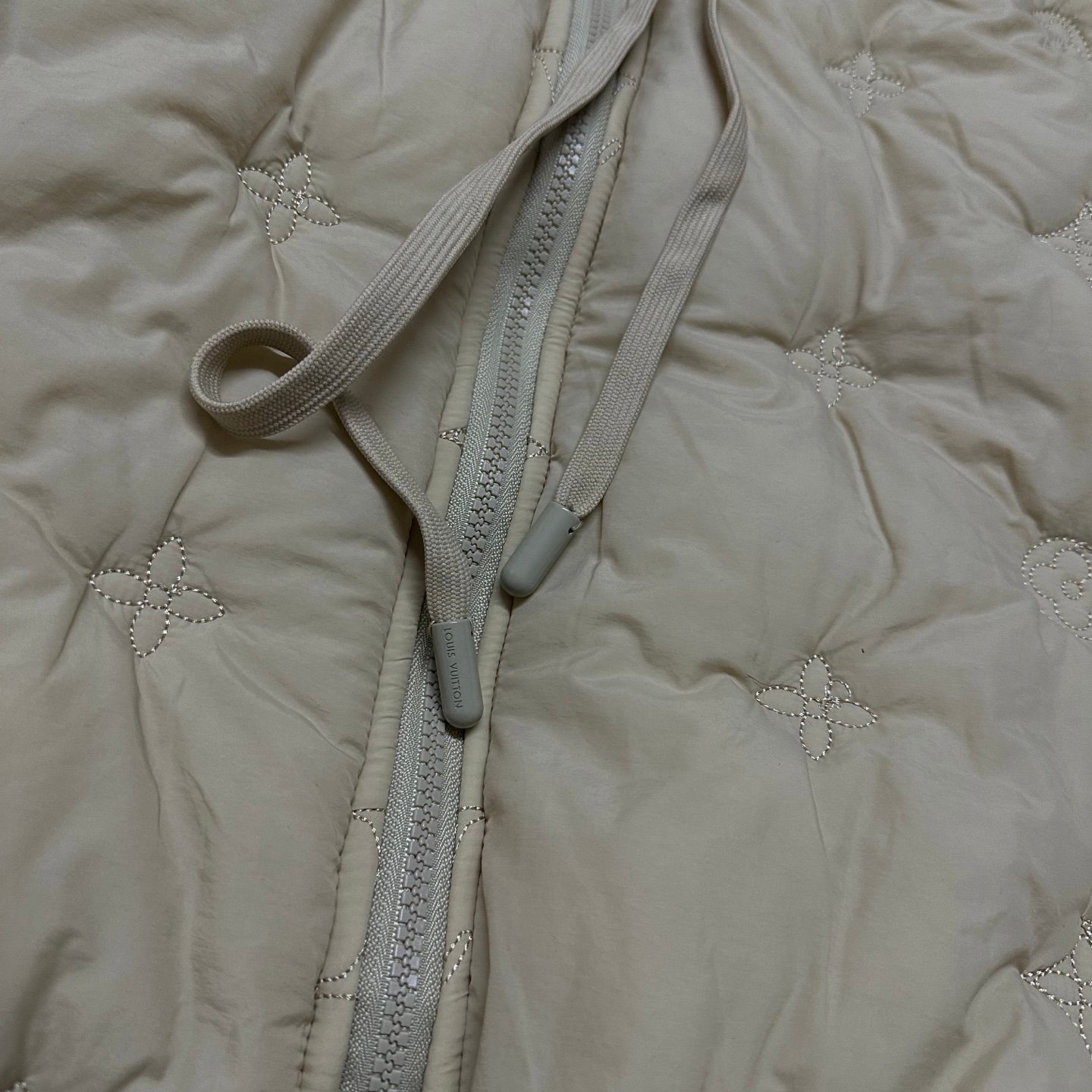 LV Solid Color Hooded Zip-Up Cotton Coat 112810 - Image 5