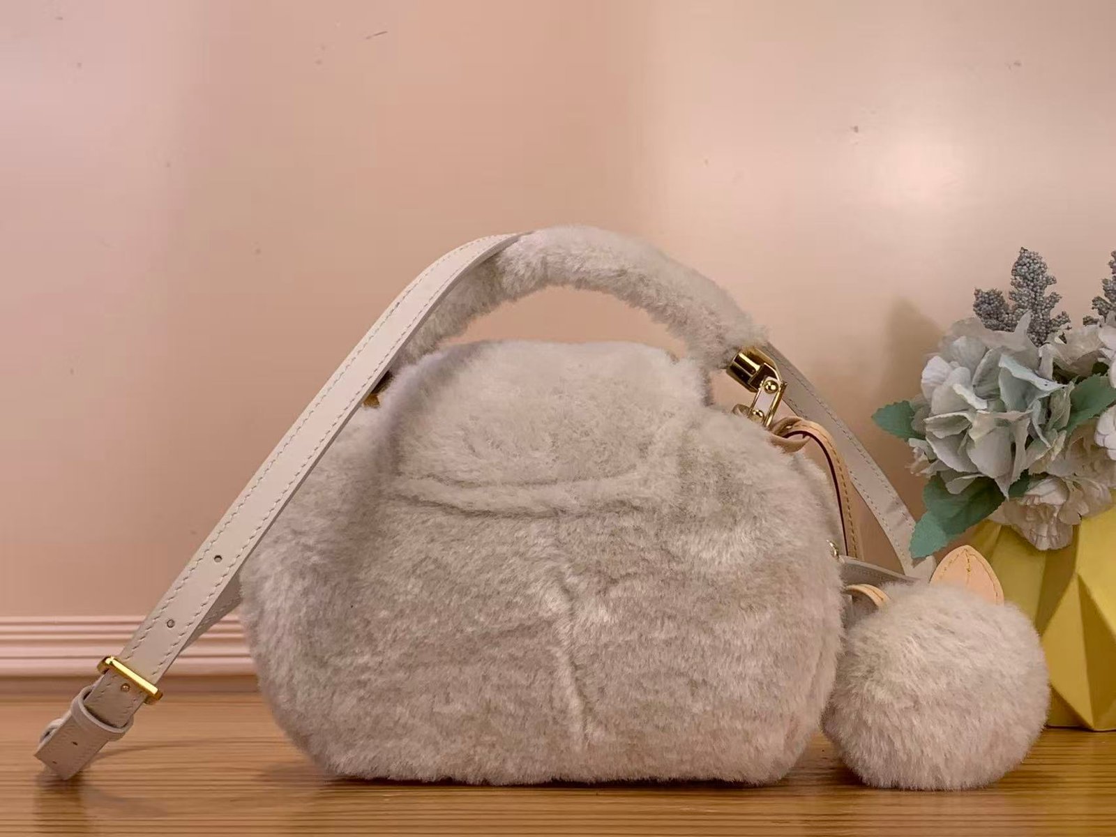 Louis Vuitton Capusnow Capucines - Handbags L122506 - Image 4