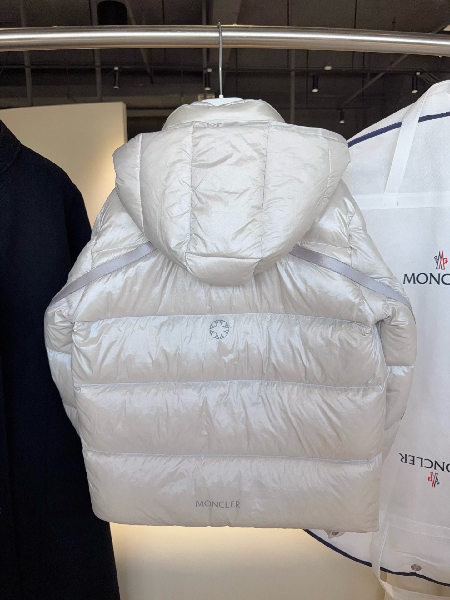 Moncler Alyx Hooded Forest Jacketv D120101 - Image 7
