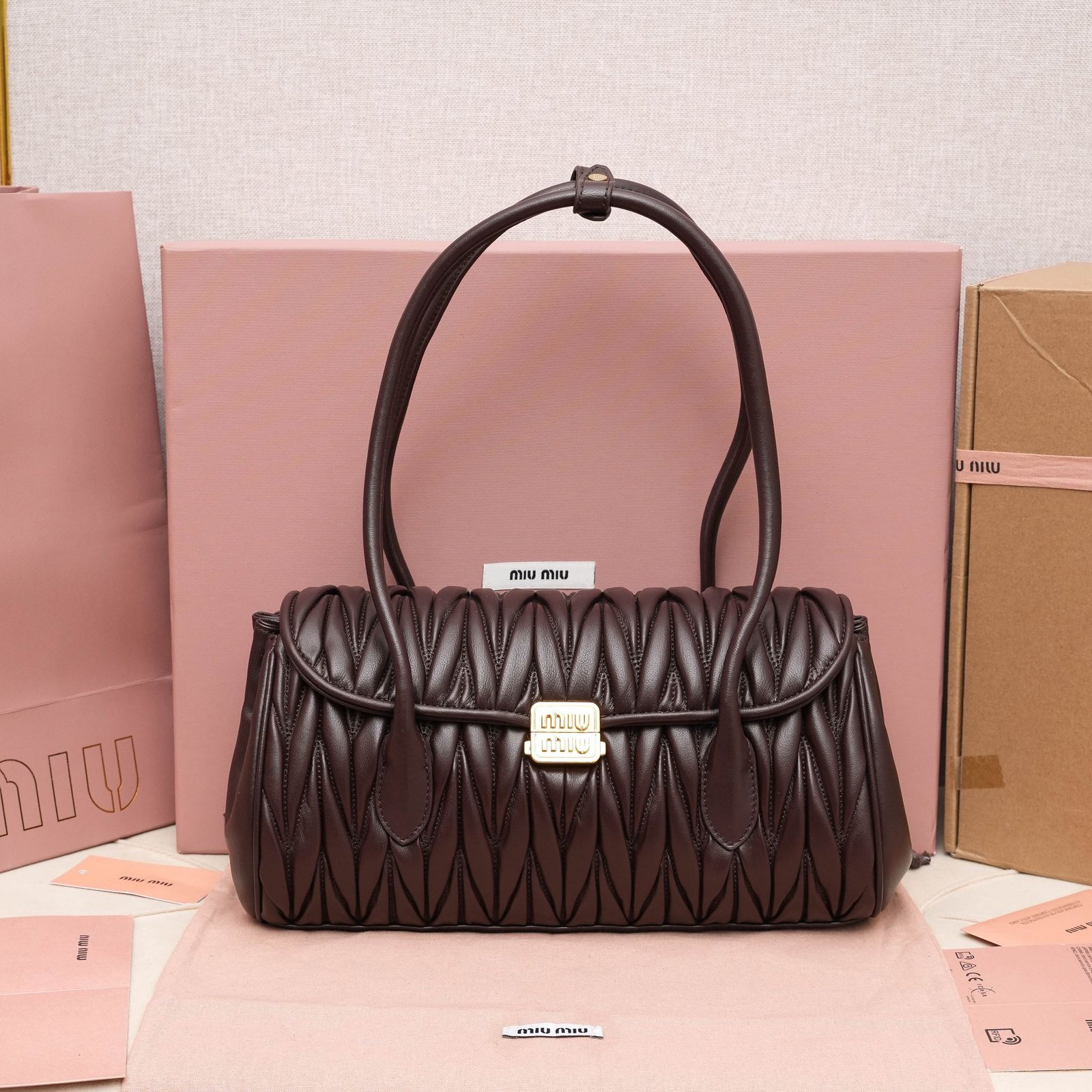 Miu Miu Matelassé Nappa Leather Shoulder Bag L120308 - Image 8