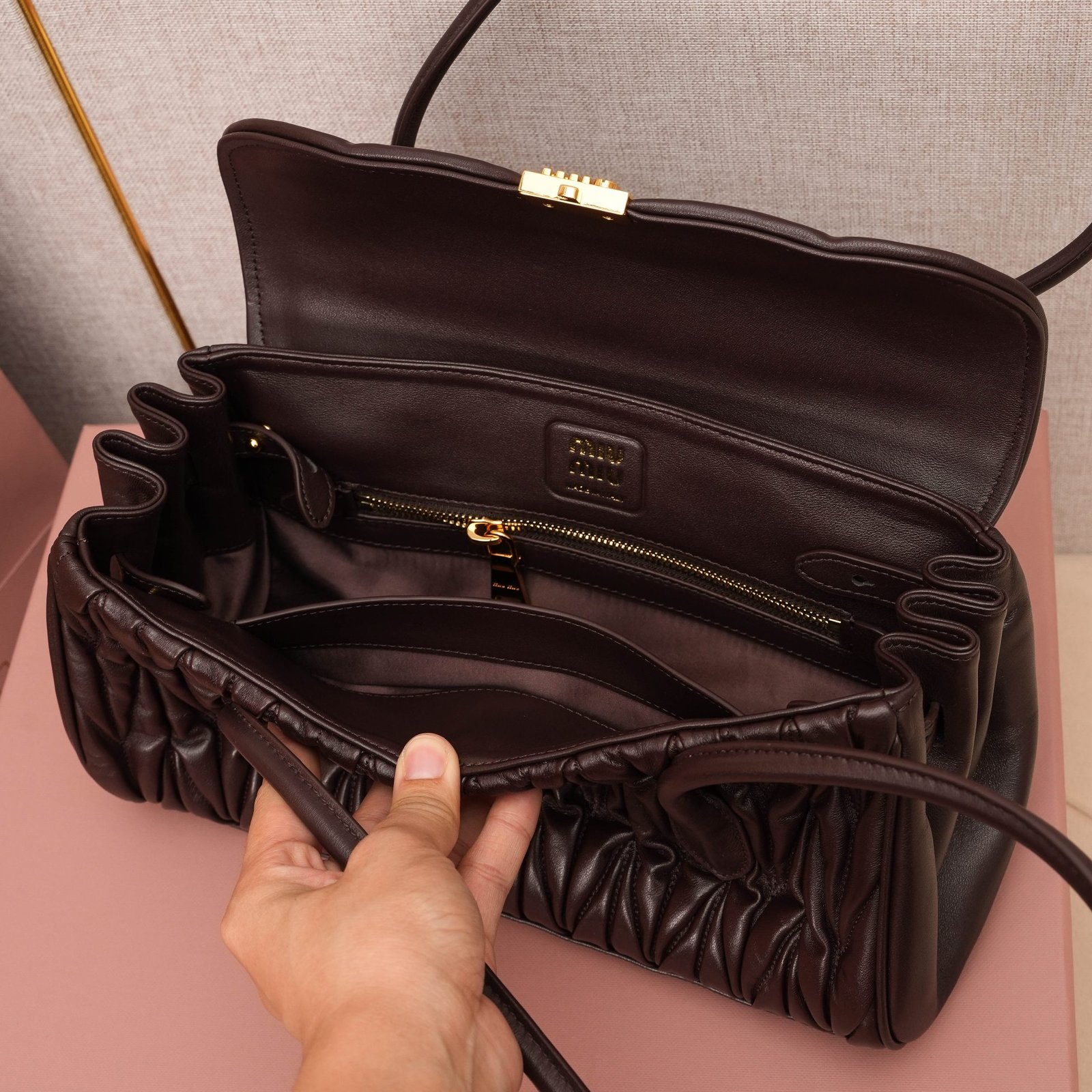 Miu Miu Matelassé Nappa Leather Shoulder Bag L120308 - Image 10