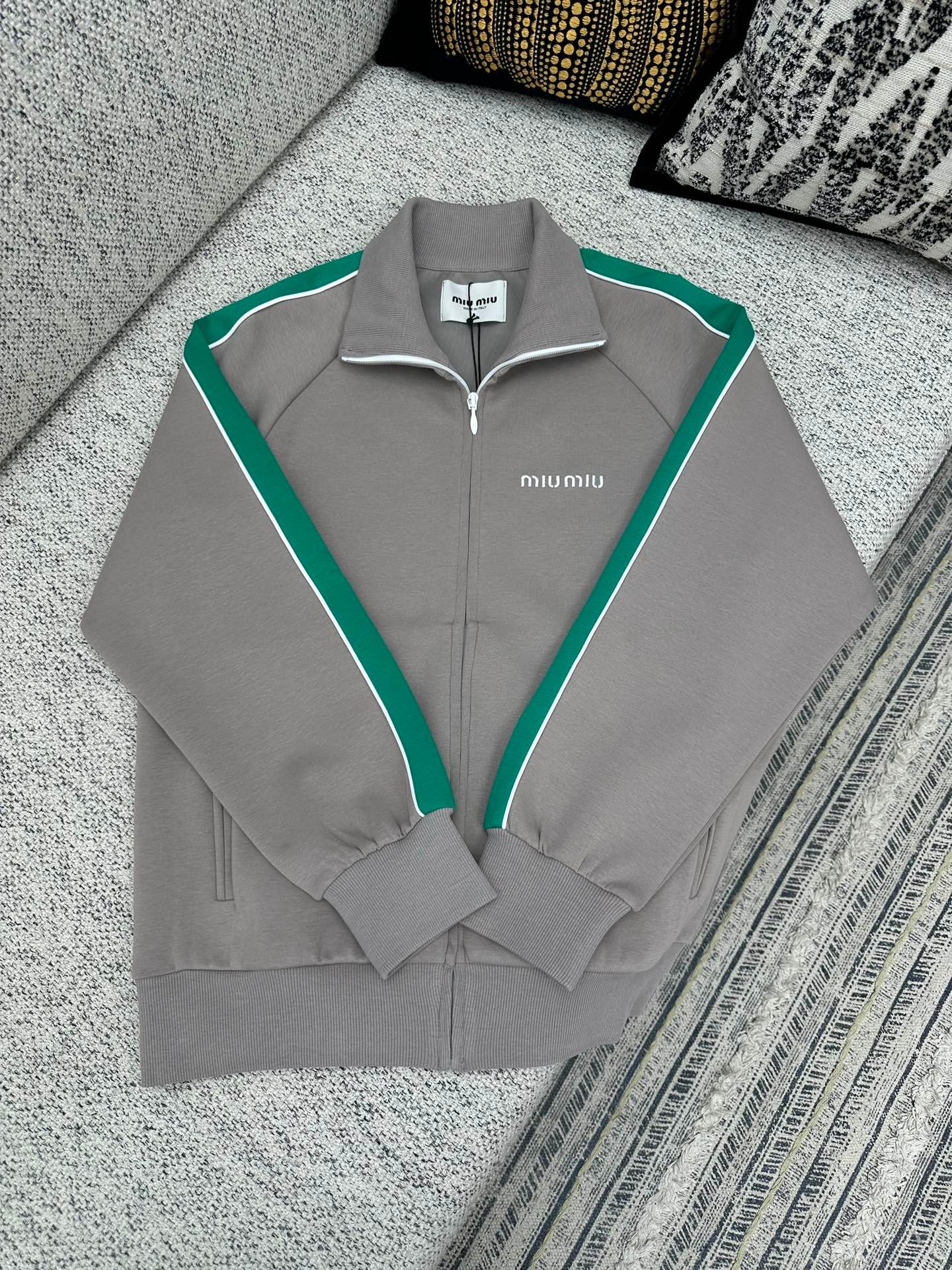 Miumiu multi-color technology yarn zipper sports shirt hoodie D120401