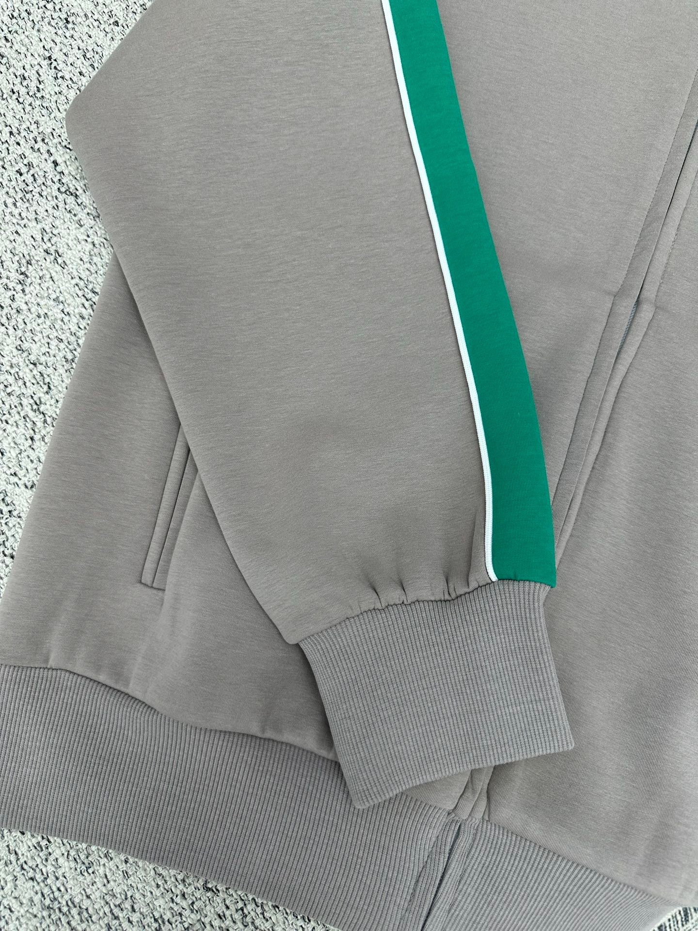 Miumiu multi-color technology yarn zipper sports shirt hoodie D120401 - Image 6