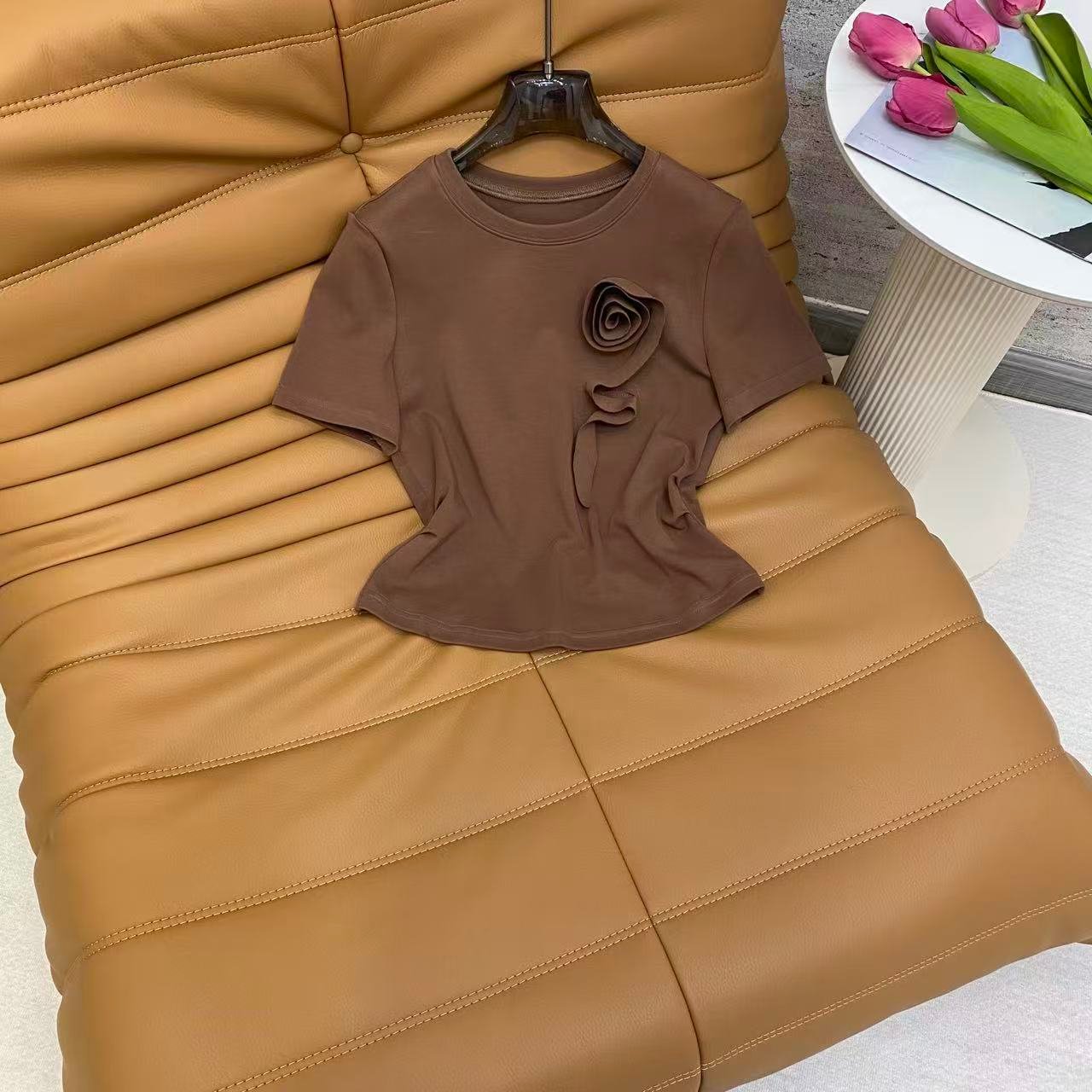 Valentino three-dimensional floral pattern short-sleeved T-shirt D121002 - Image 2