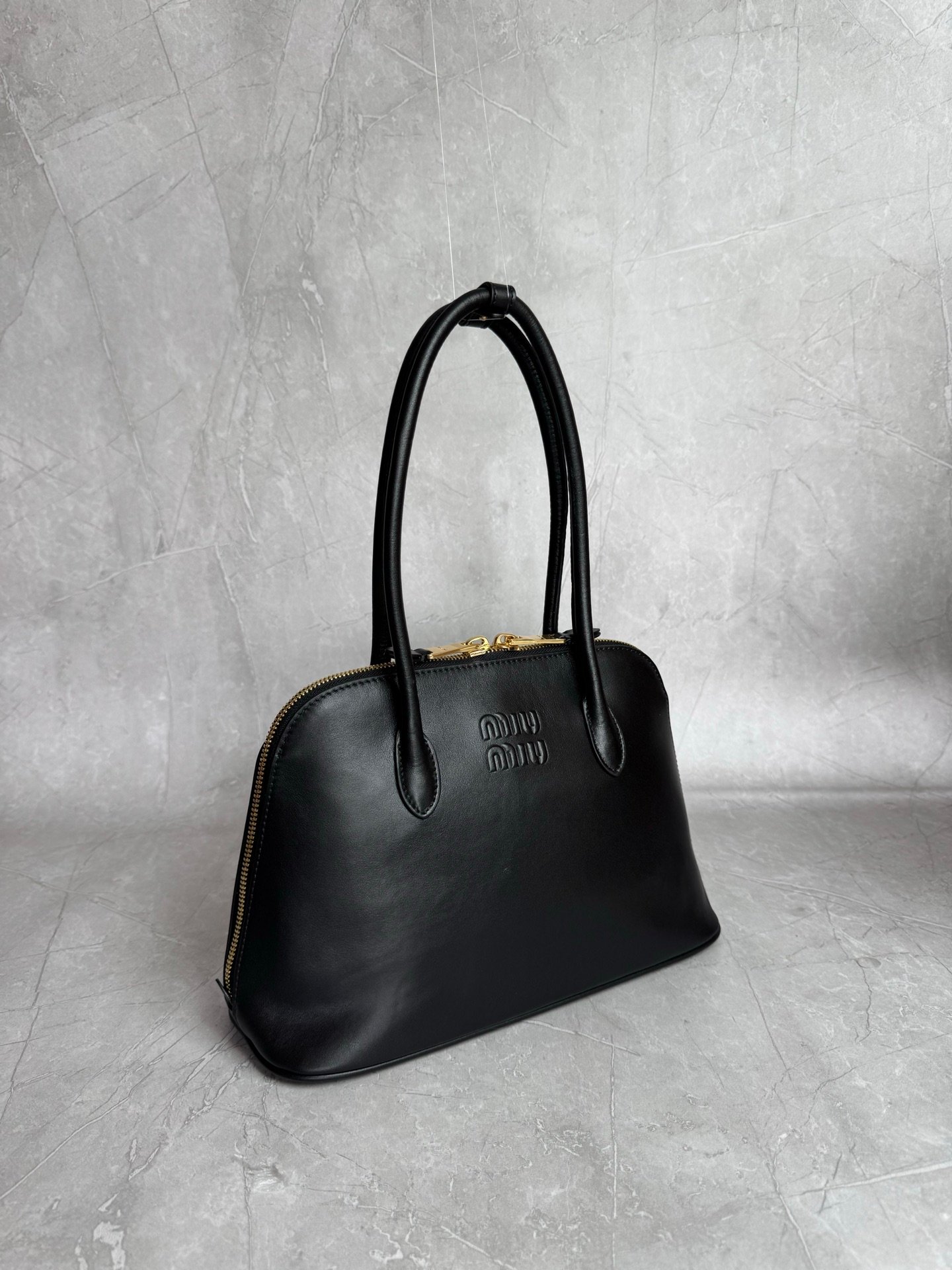 Miu Miu Logo Embossed Top Handle Tote Bag L121108 - Image 4