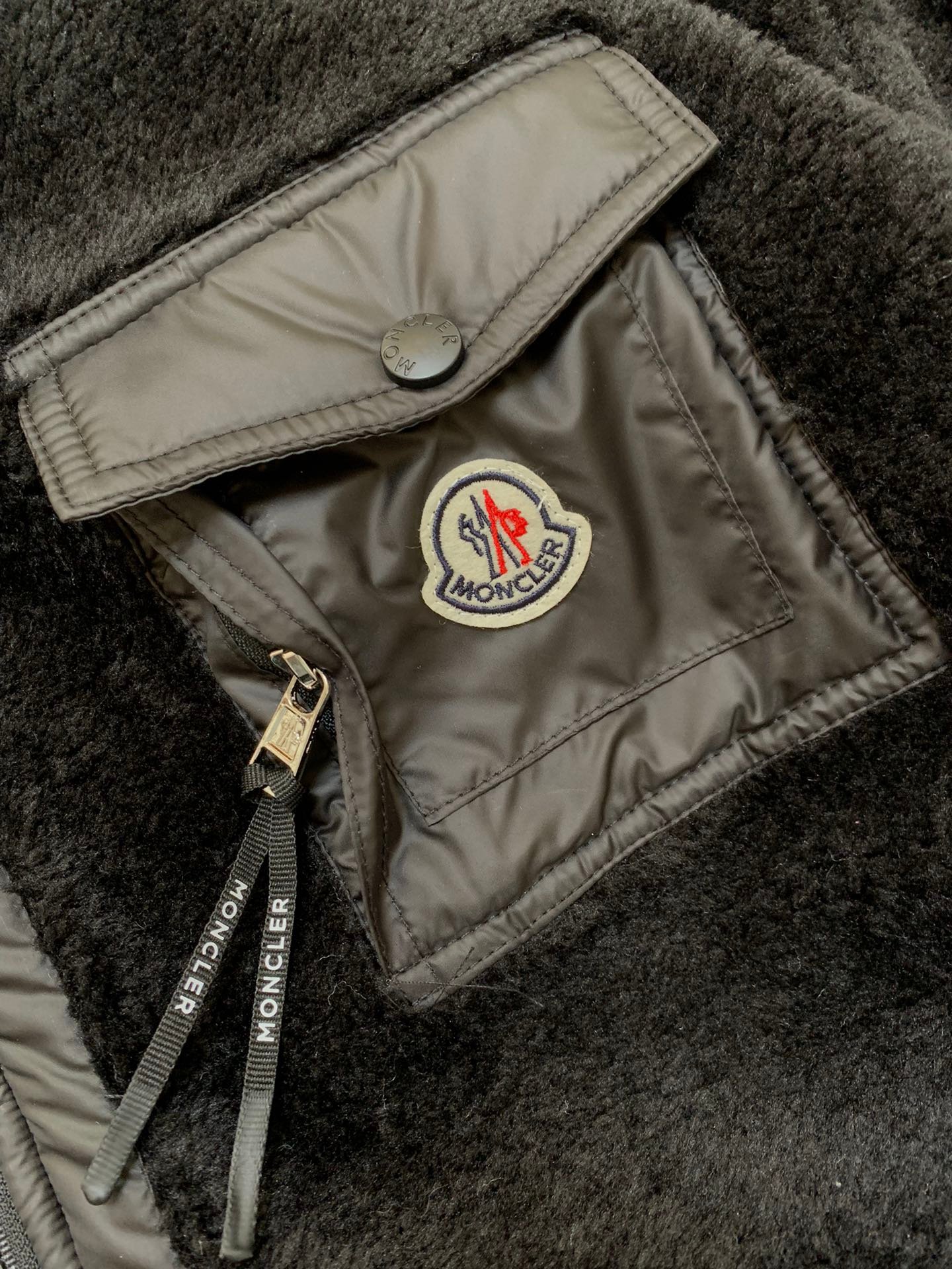 Moncler Teddy Fur Zipper Coat D121201 - Image 4