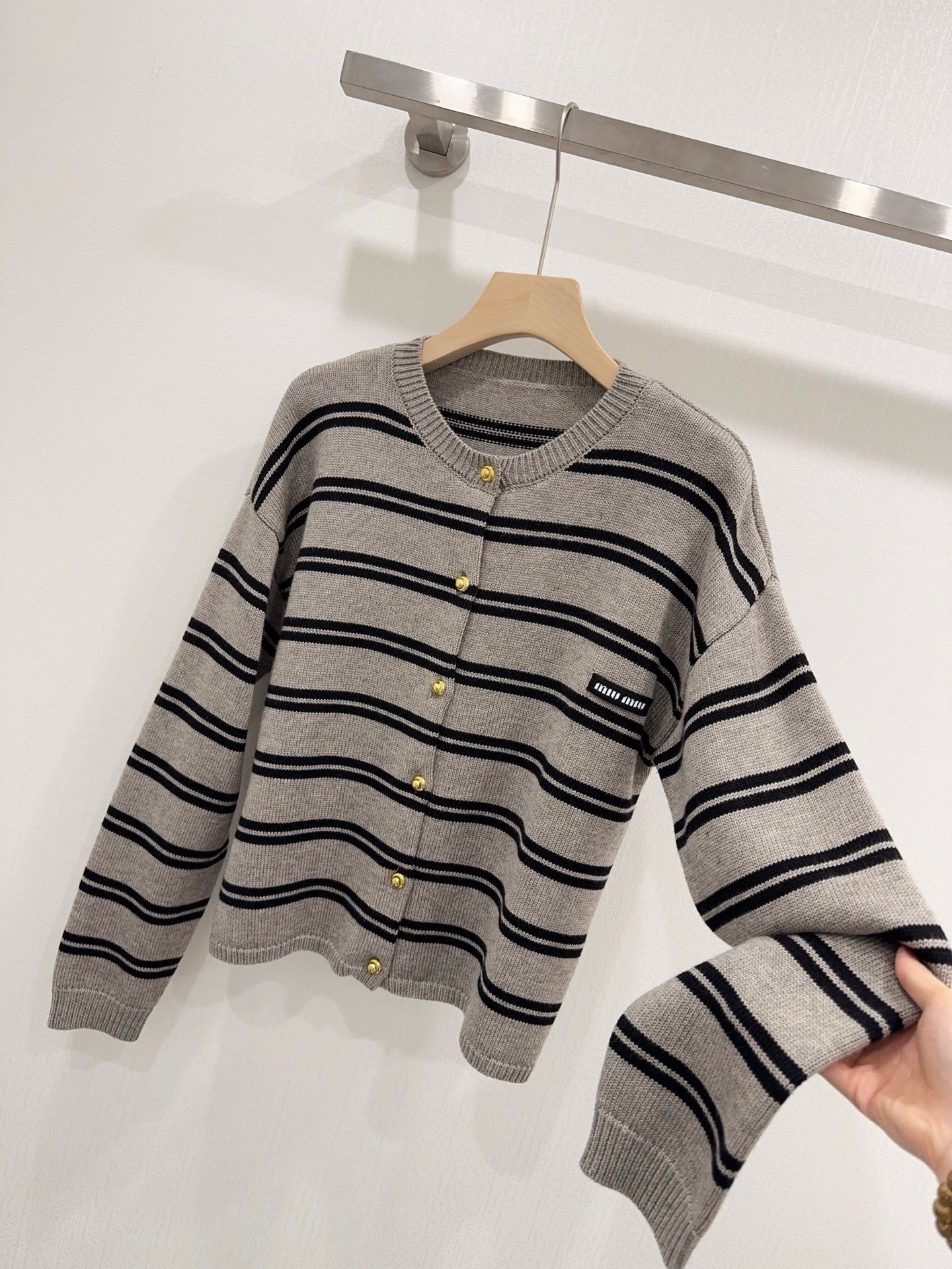 Miu Miu Shetland Knit Cardigan D121301 - Image 5