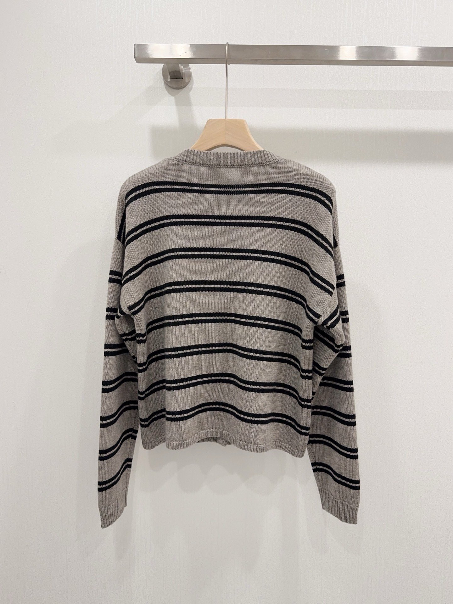 Miu Miu Shetland Knit Cardigan D121301 - Image 6