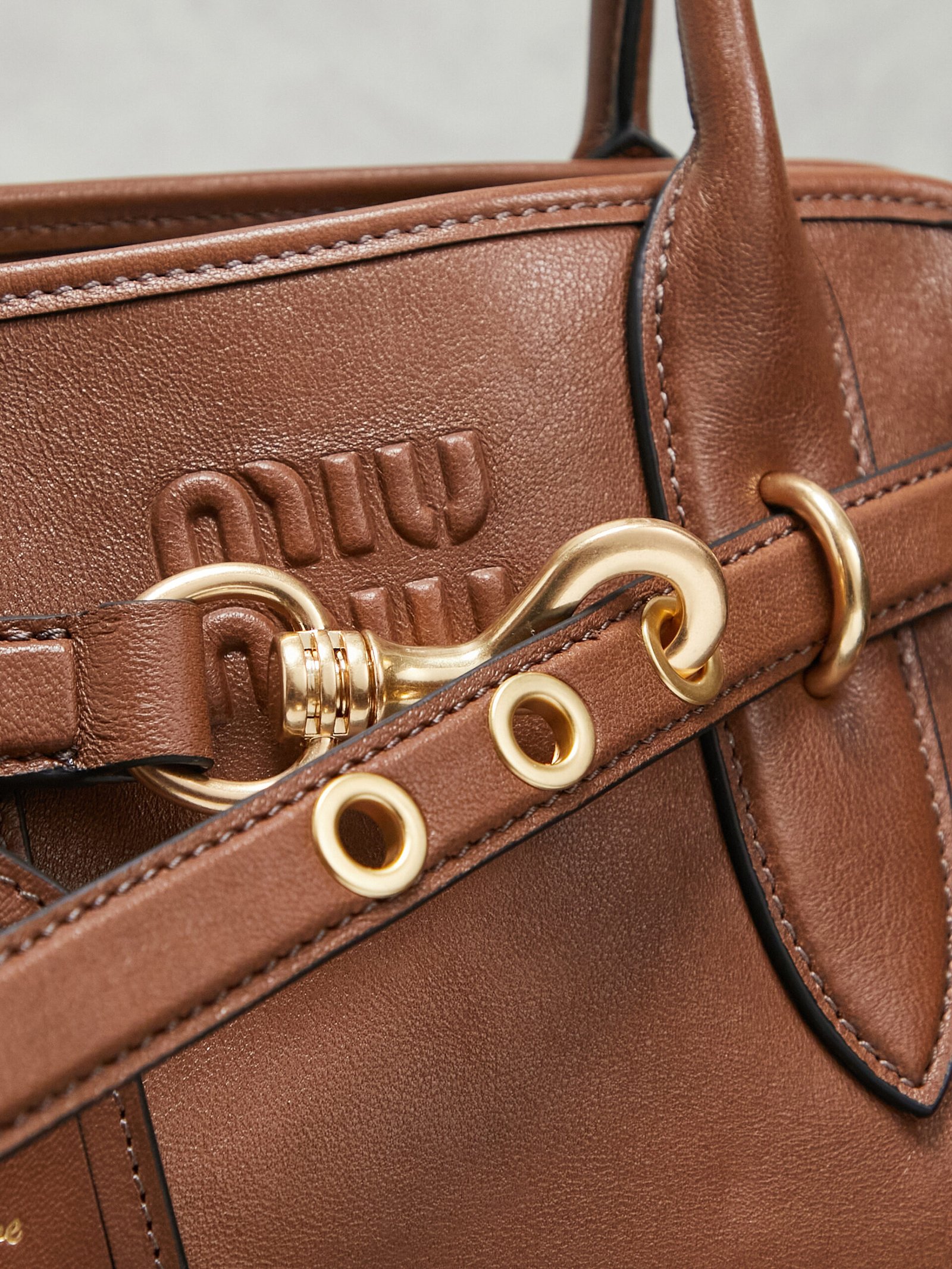 Miu Miu Briarwood Aventure Nappa Leather Bag L121708 - Image 7