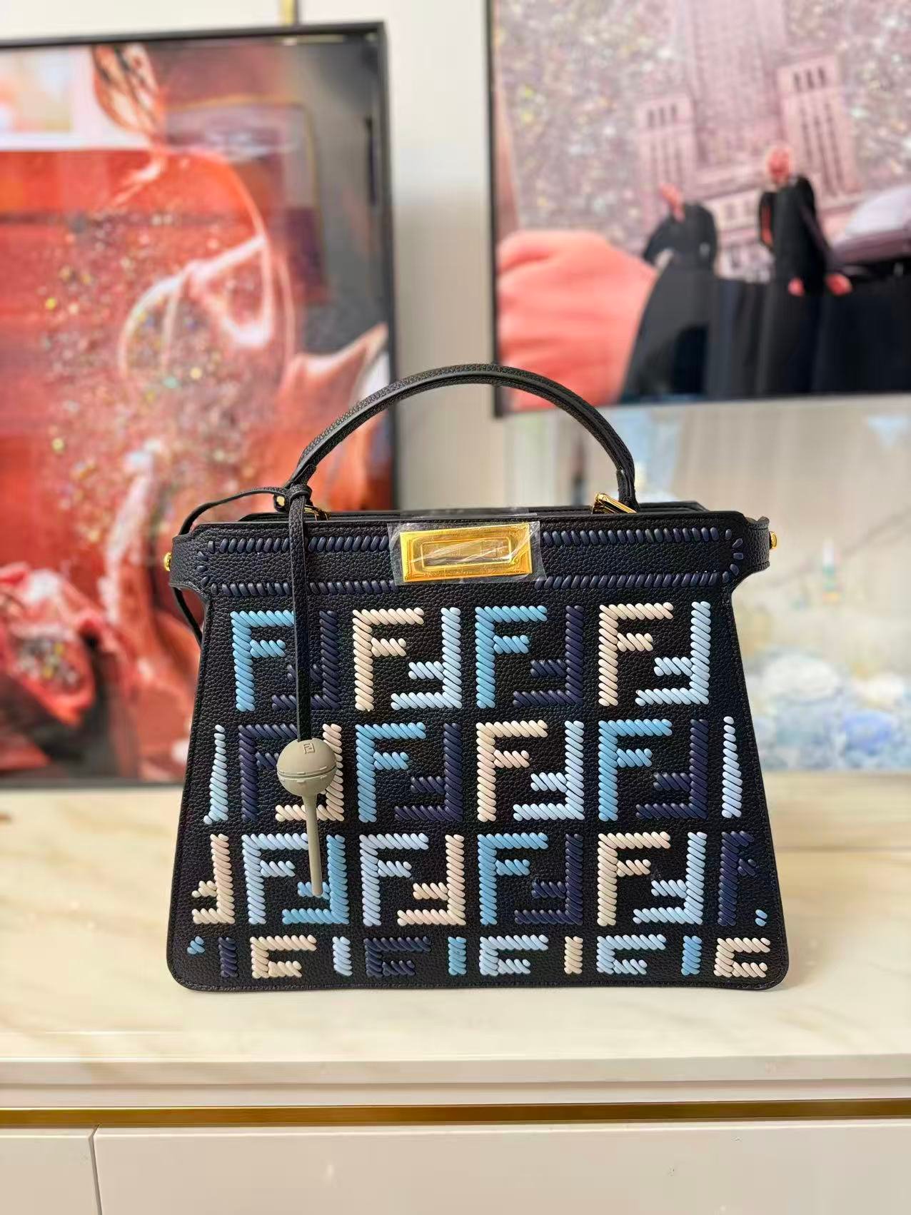 Fendi Peekaboo ISeeU Small Cuoio Romano leather L121707 - Image 8