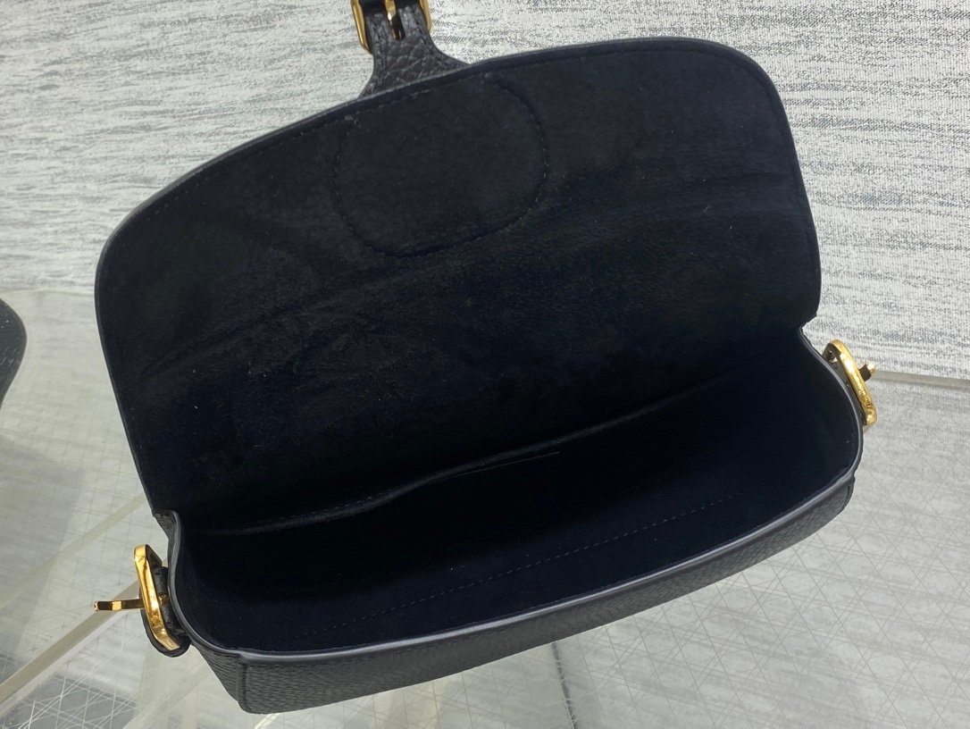 Dior Medium Dior Bobby Bag L121807 - Image 9