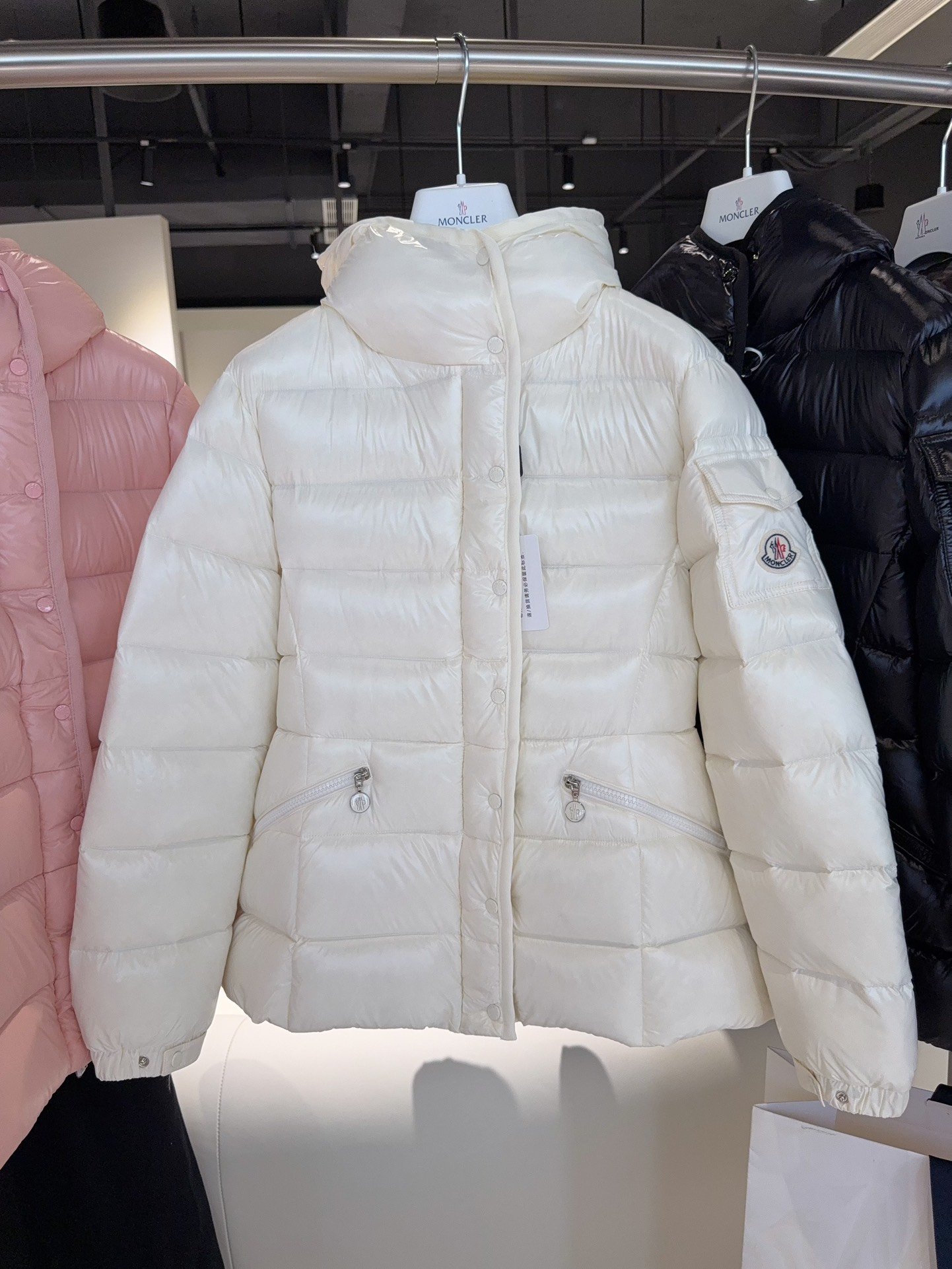 Moncler Barante Puffer Jacket D122004 - Image 4