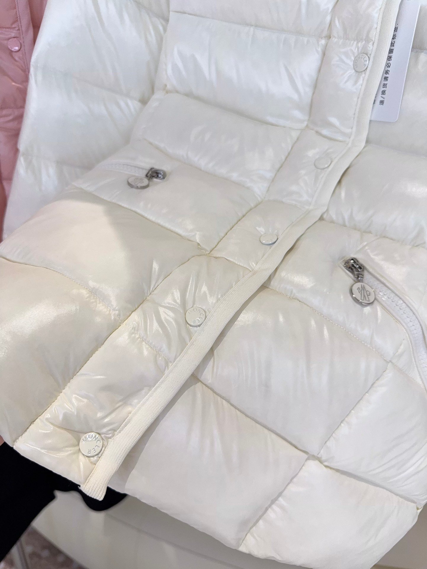 Moncler Barante Puffer Jacket D122004 - Image 6