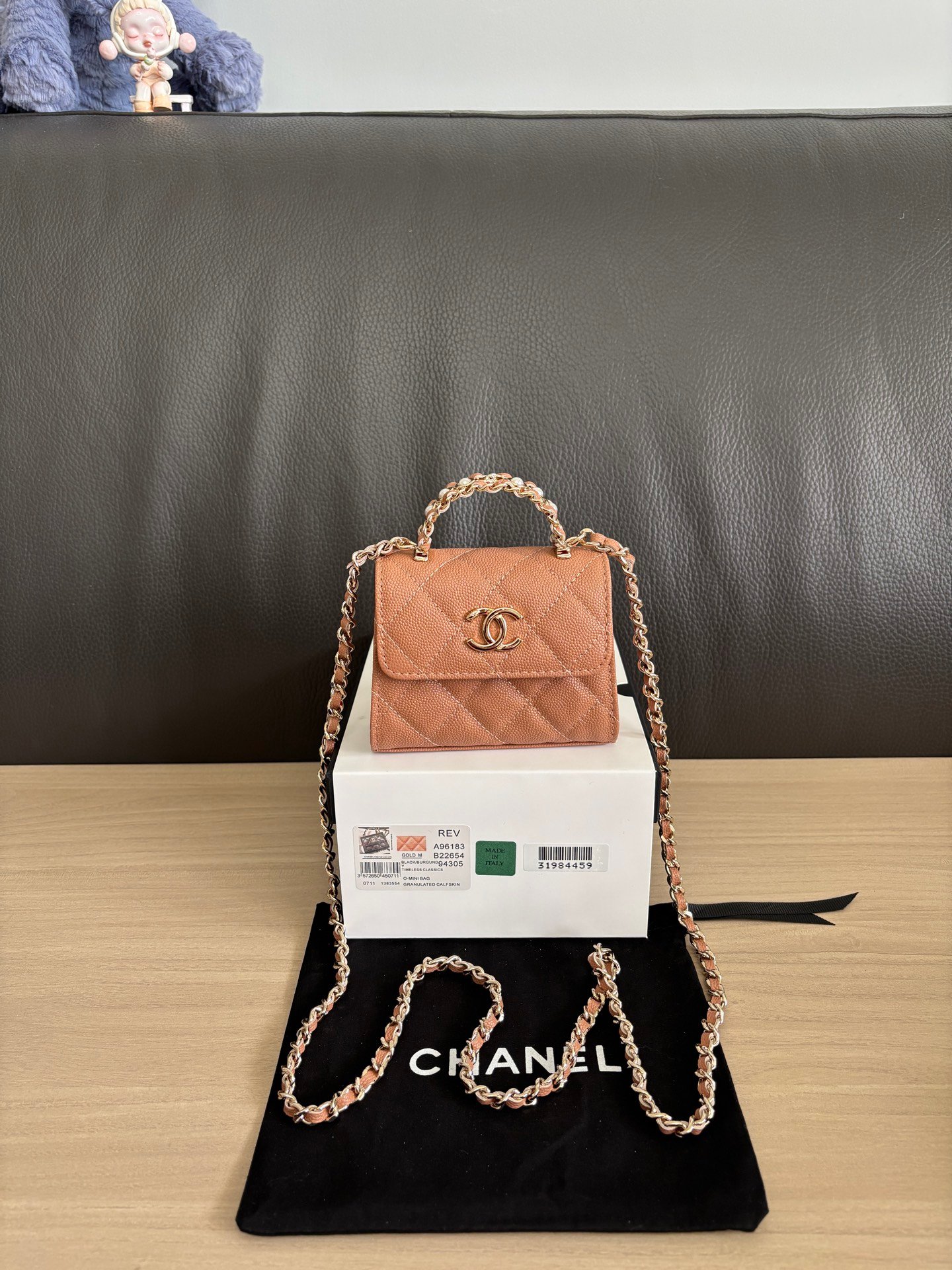 Chanel Matelasse Handbag L122207 - Image 8
