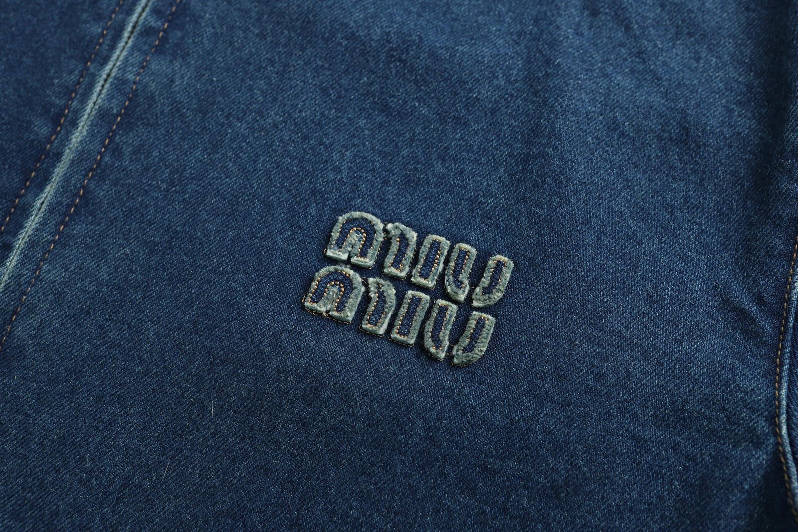 MIU MIU Hooded Embroidered Solid-color Long-sleeved Zipper Denim Jacket 122602 - Image 4