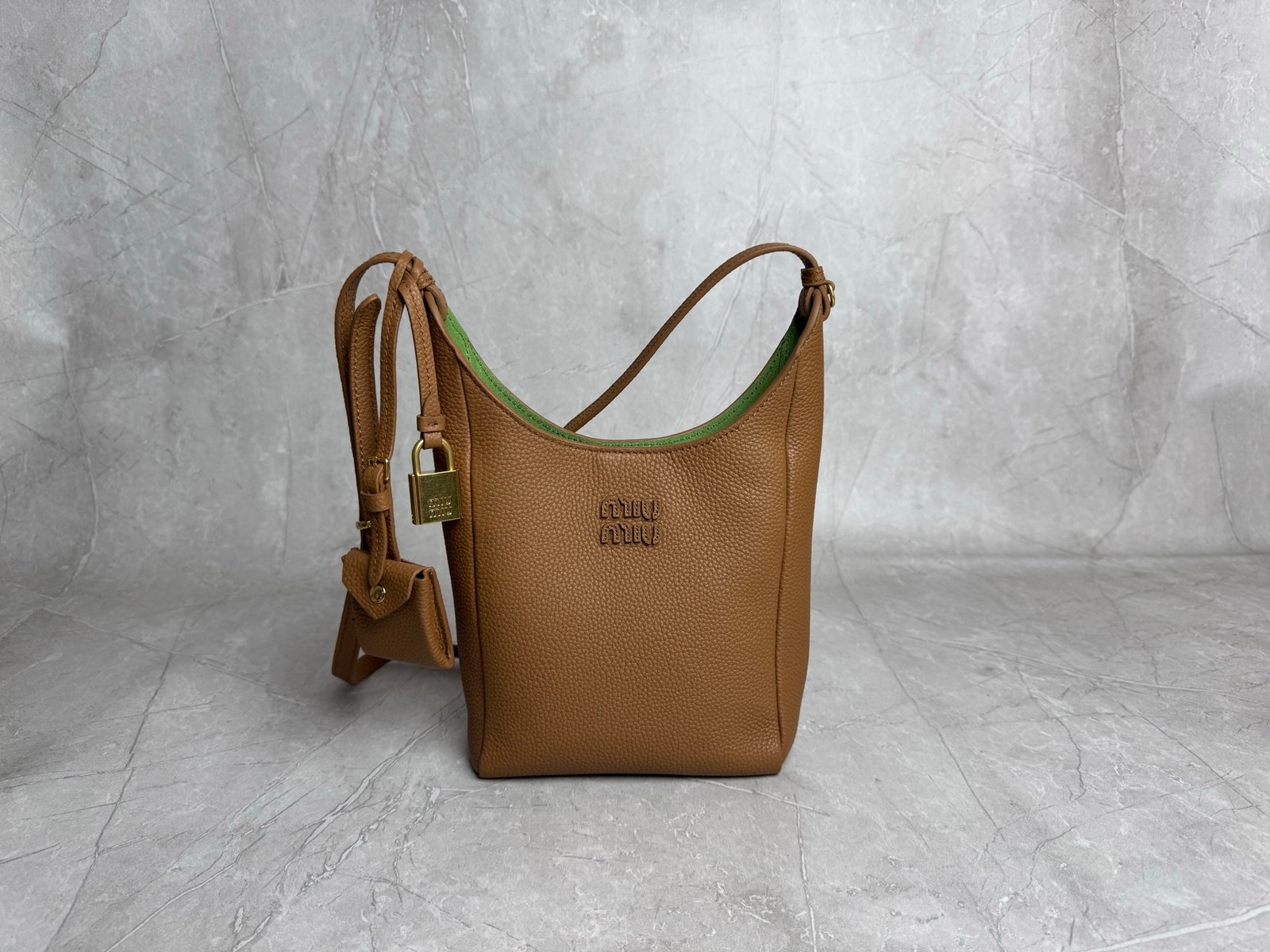 Miu Miu leather bucket bag L122607 - Image 8