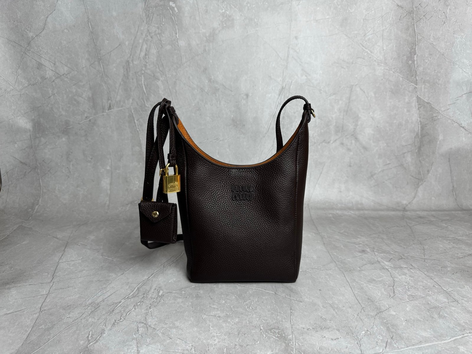 Miu Miu leather bucket bag L122607 - Image 11