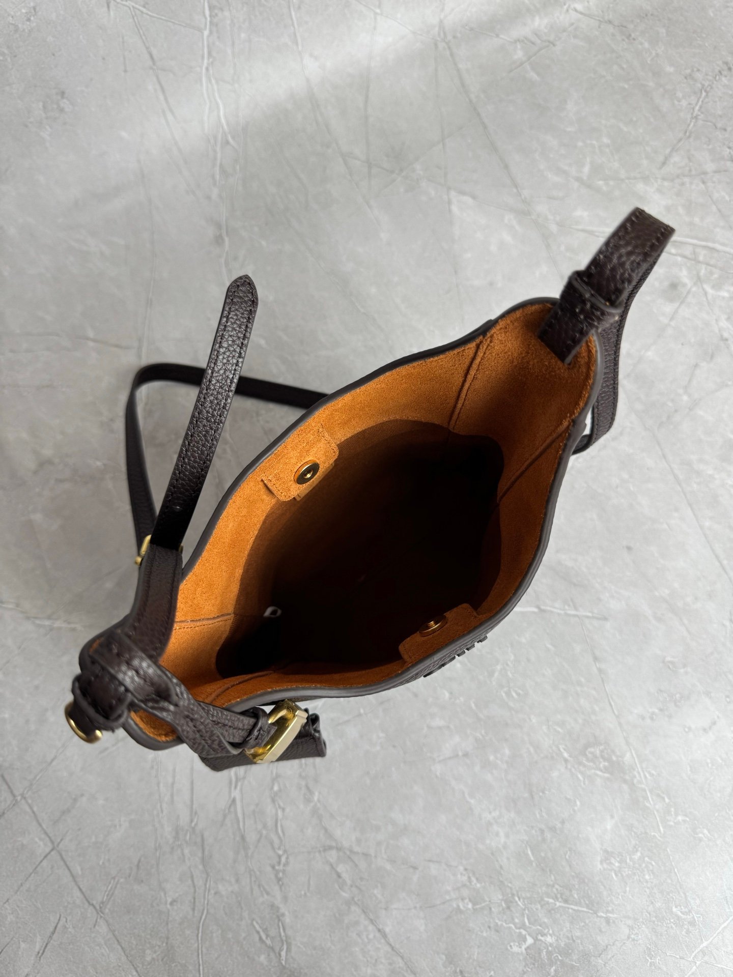 Miu Miu leather bucket bag L122607 - Image 12
