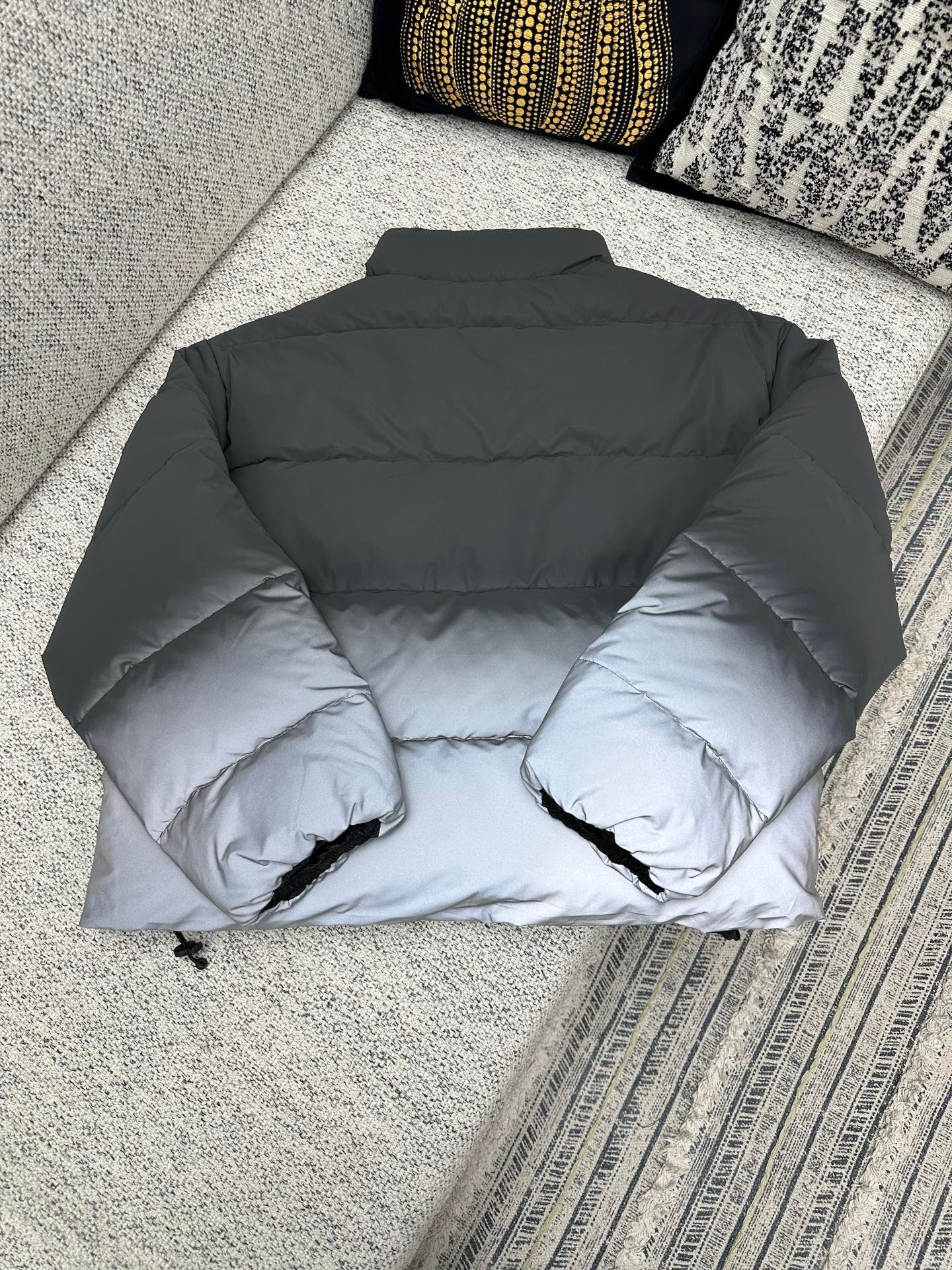 Alexander Wang Graduated Thick Collar Down Jacket 122704 - Image 4