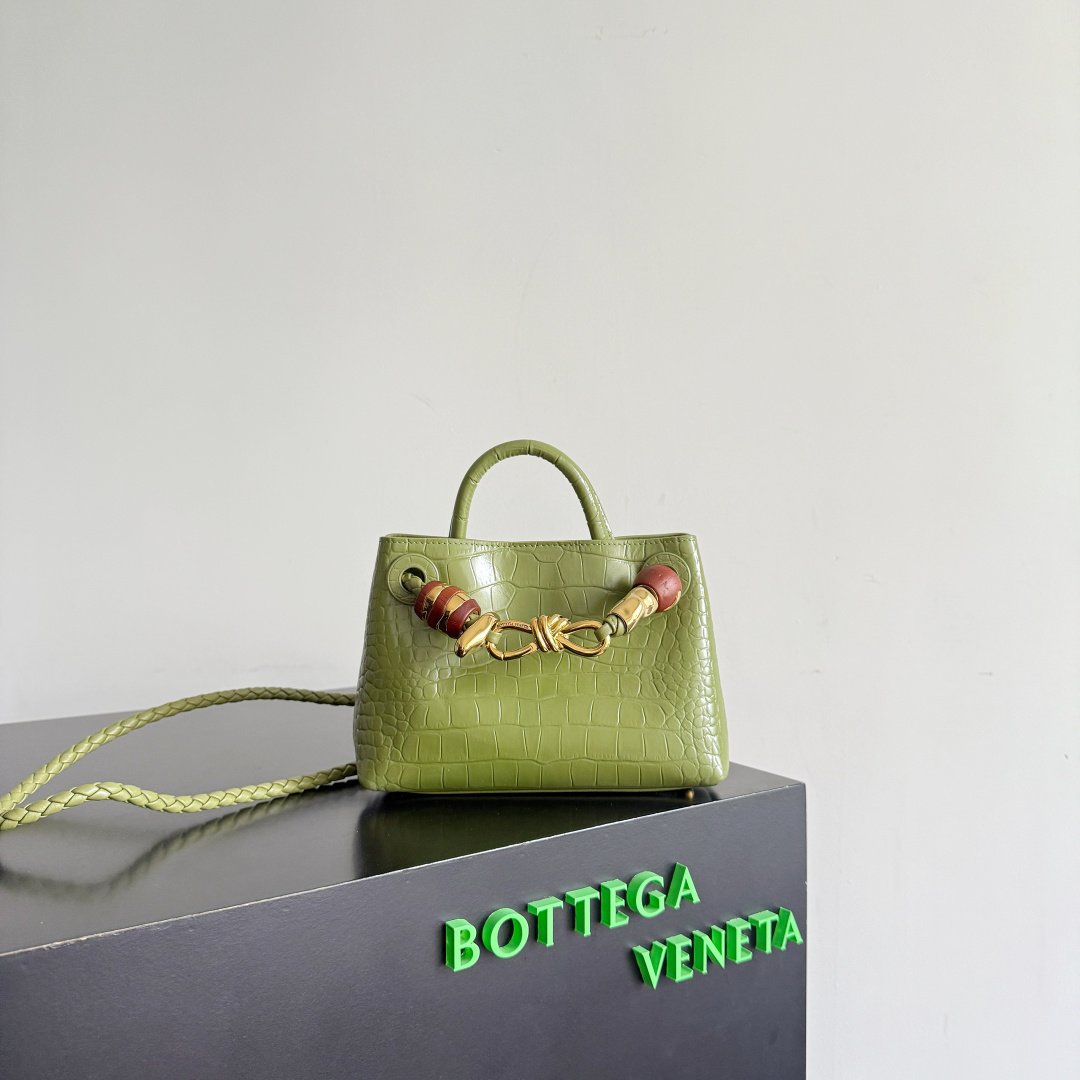 Bottga Tote Capacity Luxury Bags L122703 - Image 2