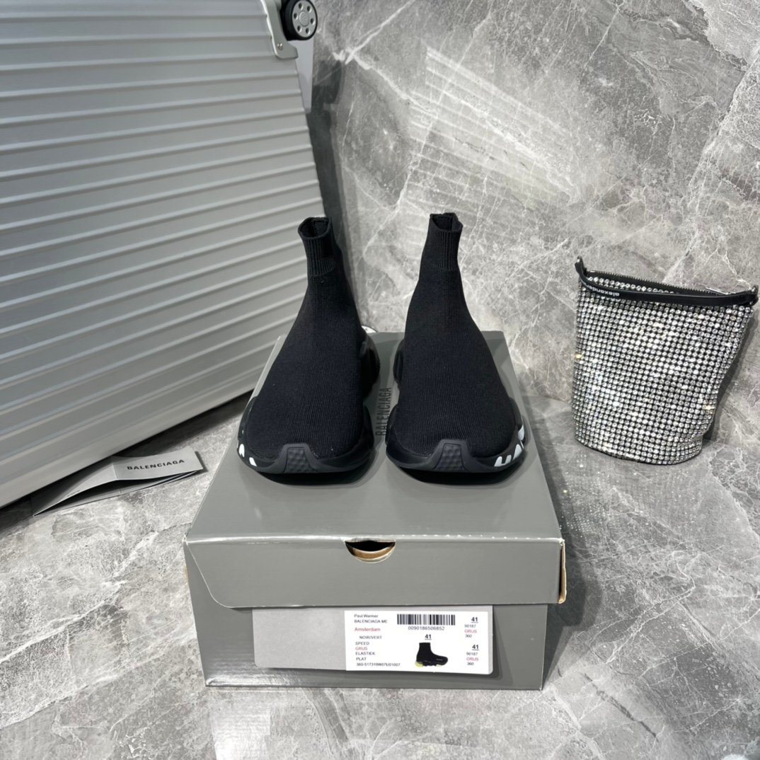 Balenciaga Socks and Shoes L122901 - Image 2