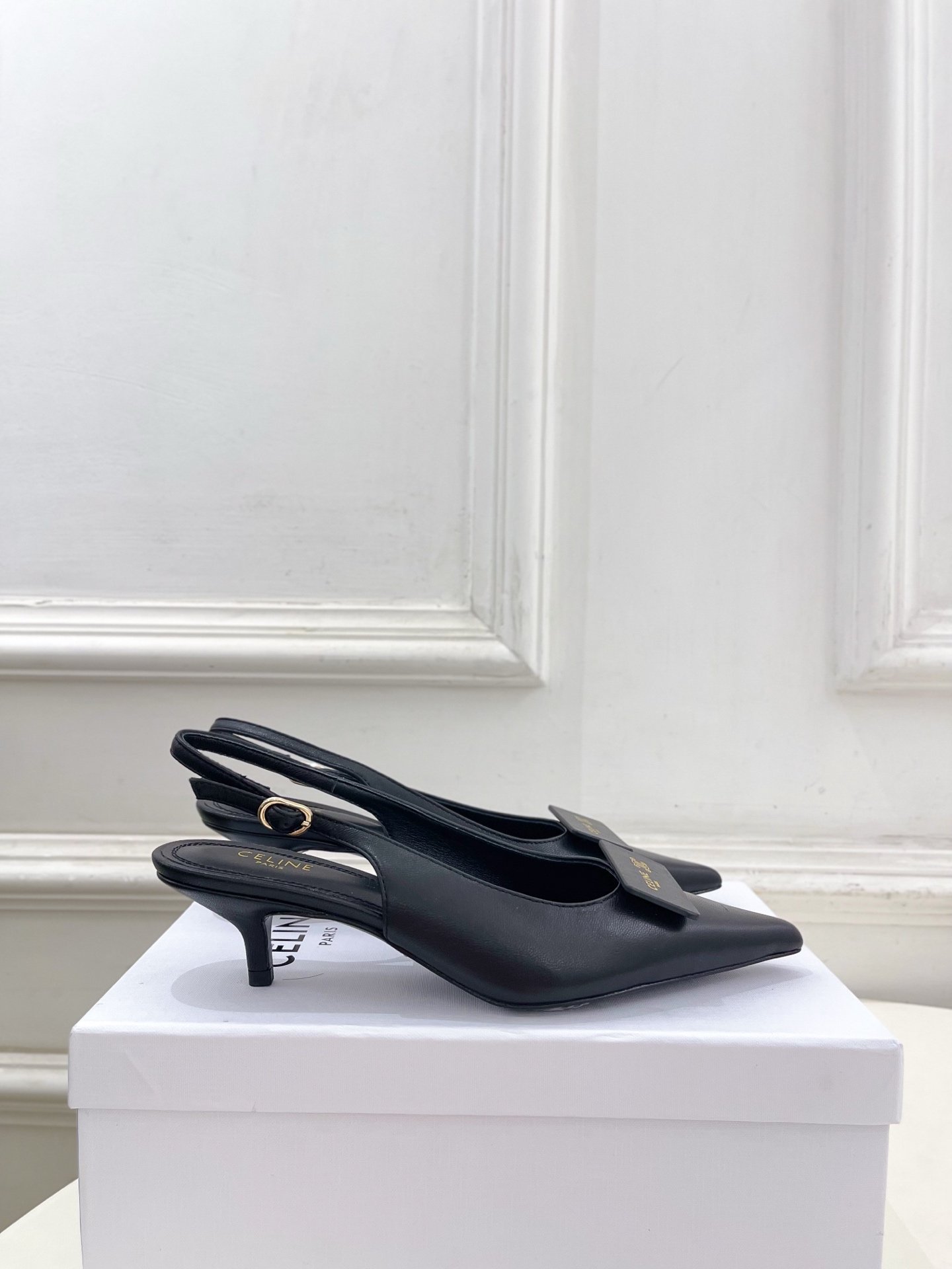 Celine Alma Triomphe Slingback in glossy calfskin L122908 - Image 3