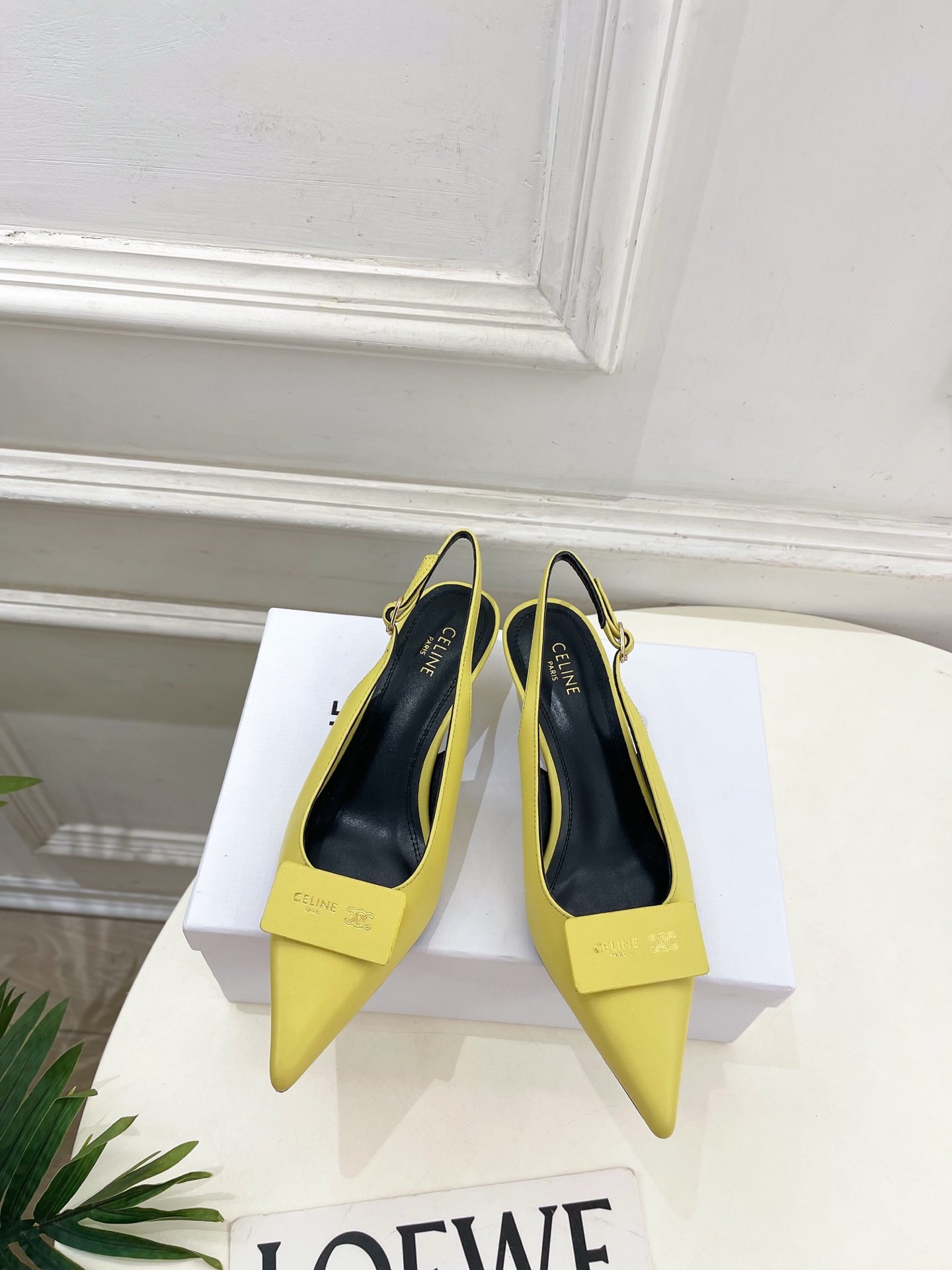 Celine Alma Triomphe Slingback in glossy calfskin L122908 - Image 8