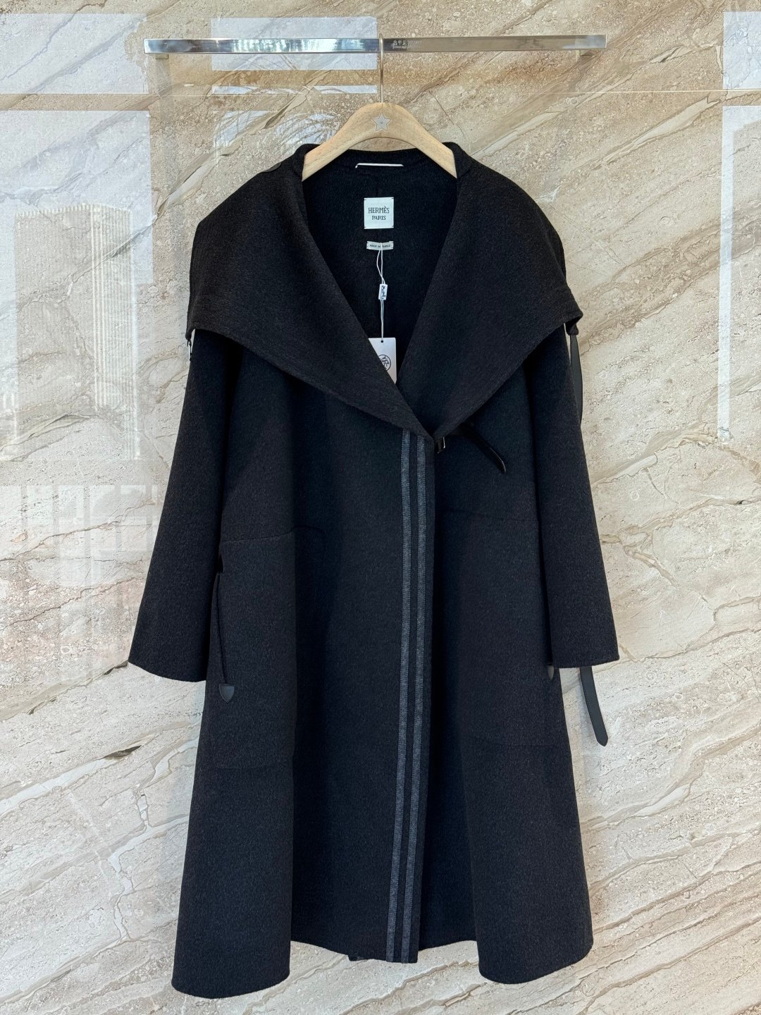 Hermes 2025 Autumn/Winter New Collection Double-sided Tweed Wool and Cashmere Blended Coat W6010501