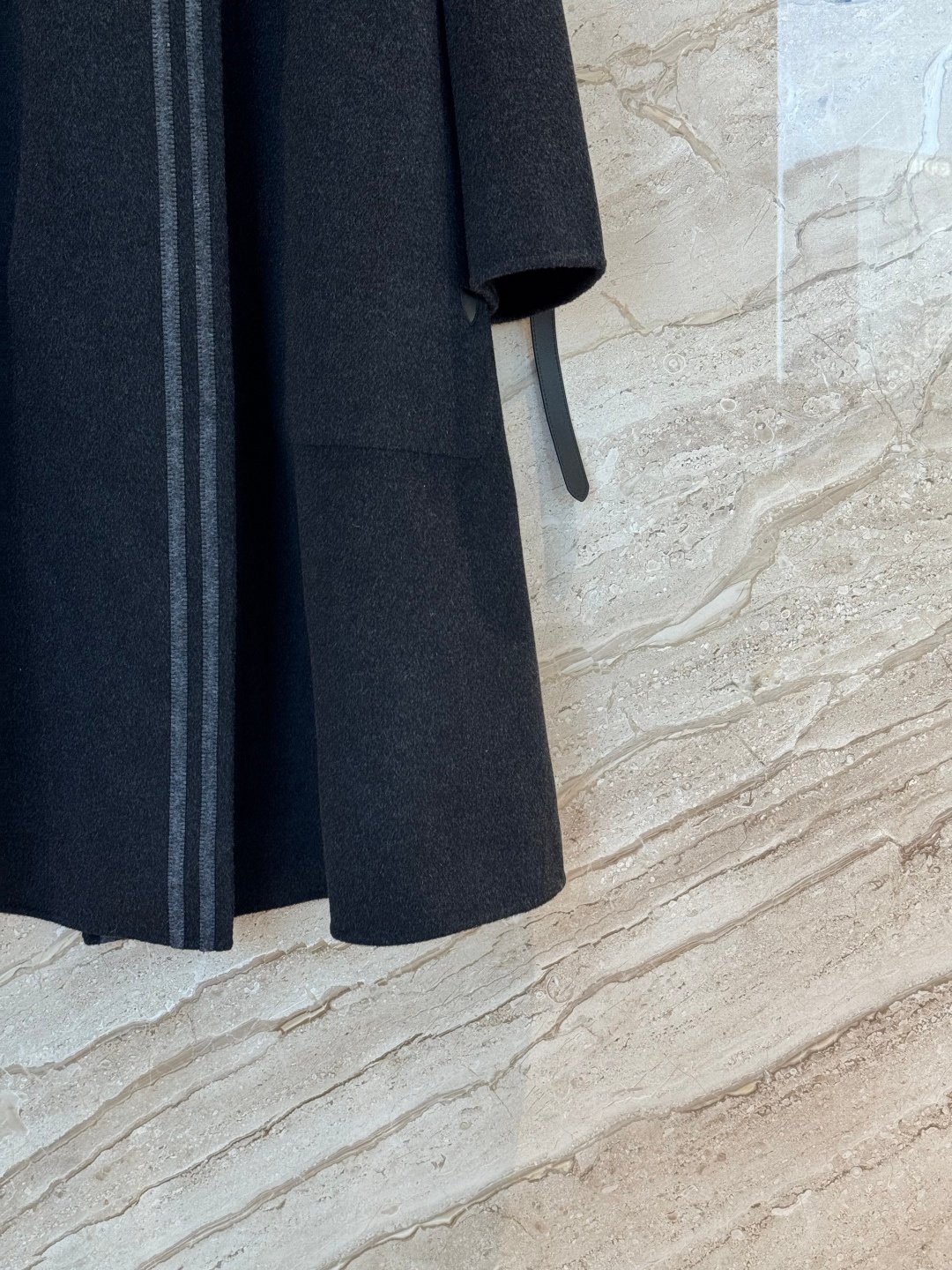 Hermes 2025 Autumn/Winter New Collection Double-sided Tweed Wool and Cashmere Blended Coat W6010501 - Image 3