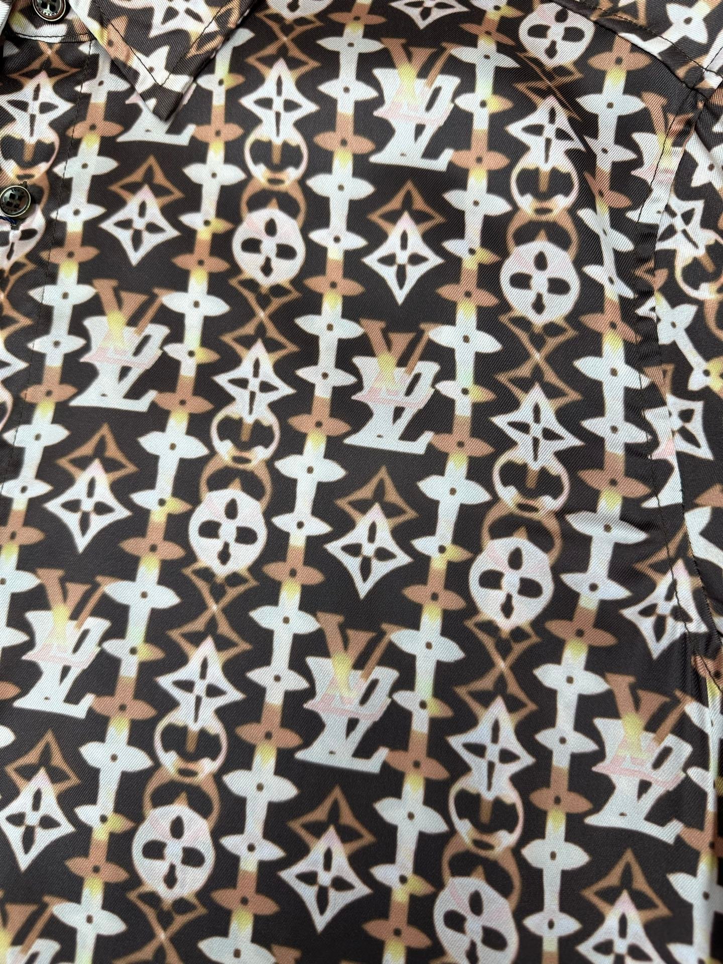LV Printed Long-Sleeved Shirt M6010505 - Image 4